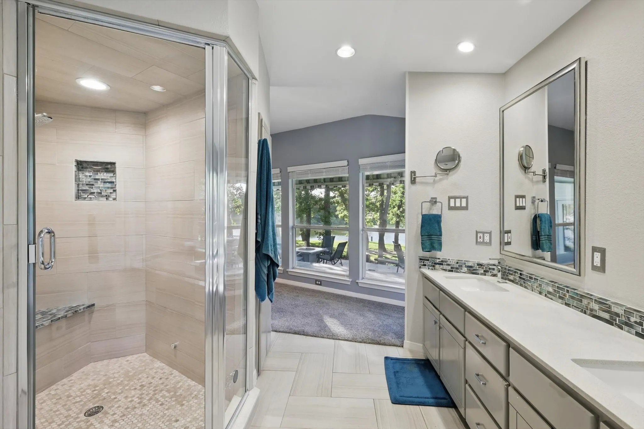 Single Family Residence For Sale in Denton County , 772 Lakewood Court, Highland Village, Texas 75077, 4 Bedroom, 5 Bathroom, 3 Garage spaces, 4,317 Sqft, built in 1992, Preowned, mls#21191250, Real Estate Agent in Highland Village, Homes For Sale in Denton county, Homes For Sale in Highland Village, Realtor in Highland Village Texas, Real Estate Brokerage Independent Realty Texas, Luminita Cordes Realtor