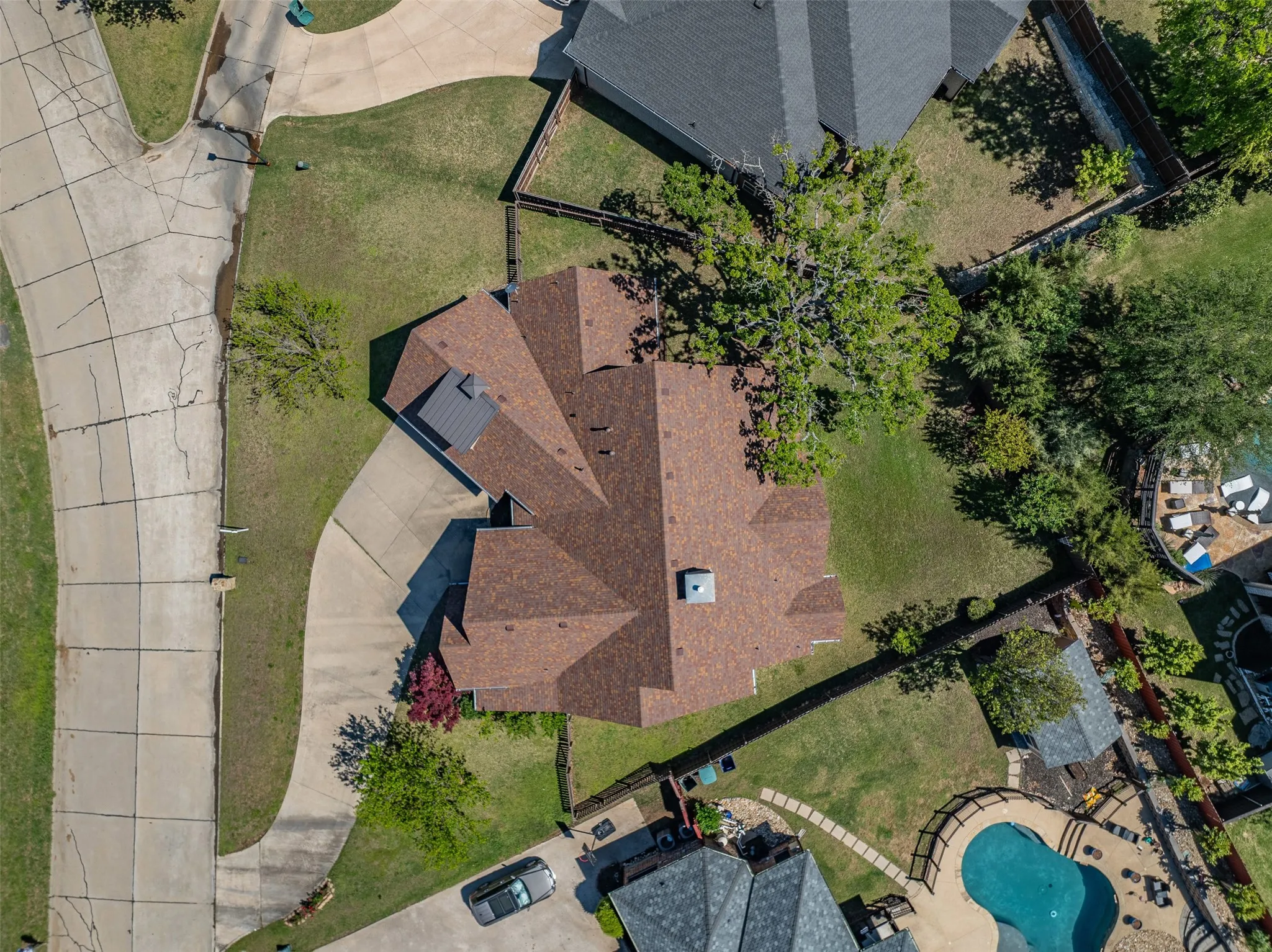 Single Family Residence For Sale in Grayson County , 2705 Silverado Trail, Sherman, Texas 75092, 4 Bedroom, 3 Bathroom, 2 Garage spaces, 2,660 Sqft, built in 2007, Preowned, mls#21203786, Real Estate Agent in Sherman, Homes For Sale in Grayson county, Homes For Sale in Sherman, Realtor in Sherman Texas, Real Estate Brokerage Independent Realty Texas, Luminita Cordes Realtor