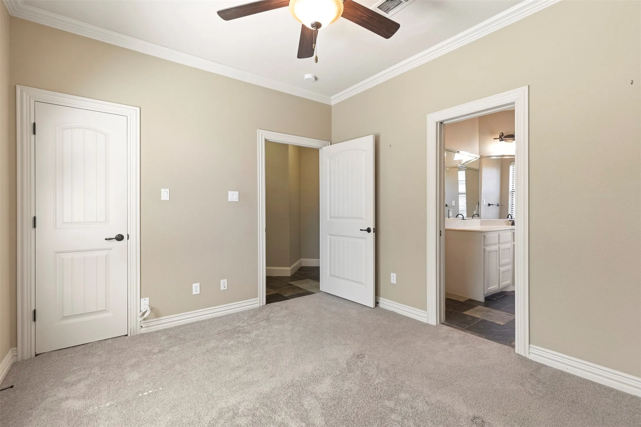 Single Family Residence For Sale in Grayson County , 2705 Silverado Trail, Sherman, Texas 75092, 4 Bedroom, 3 Bathroom, 2 Garage spaces, 2,660 Sqft, built in 2007, Preowned, mls#21203786, Real Estate Agent in Sherman, Homes For Sale in Grayson county, Homes For Sale in Sherman, Realtor in Sherman Texas, Real Estate Brokerage Independent Realty Texas, Luminita Cordes Realtor