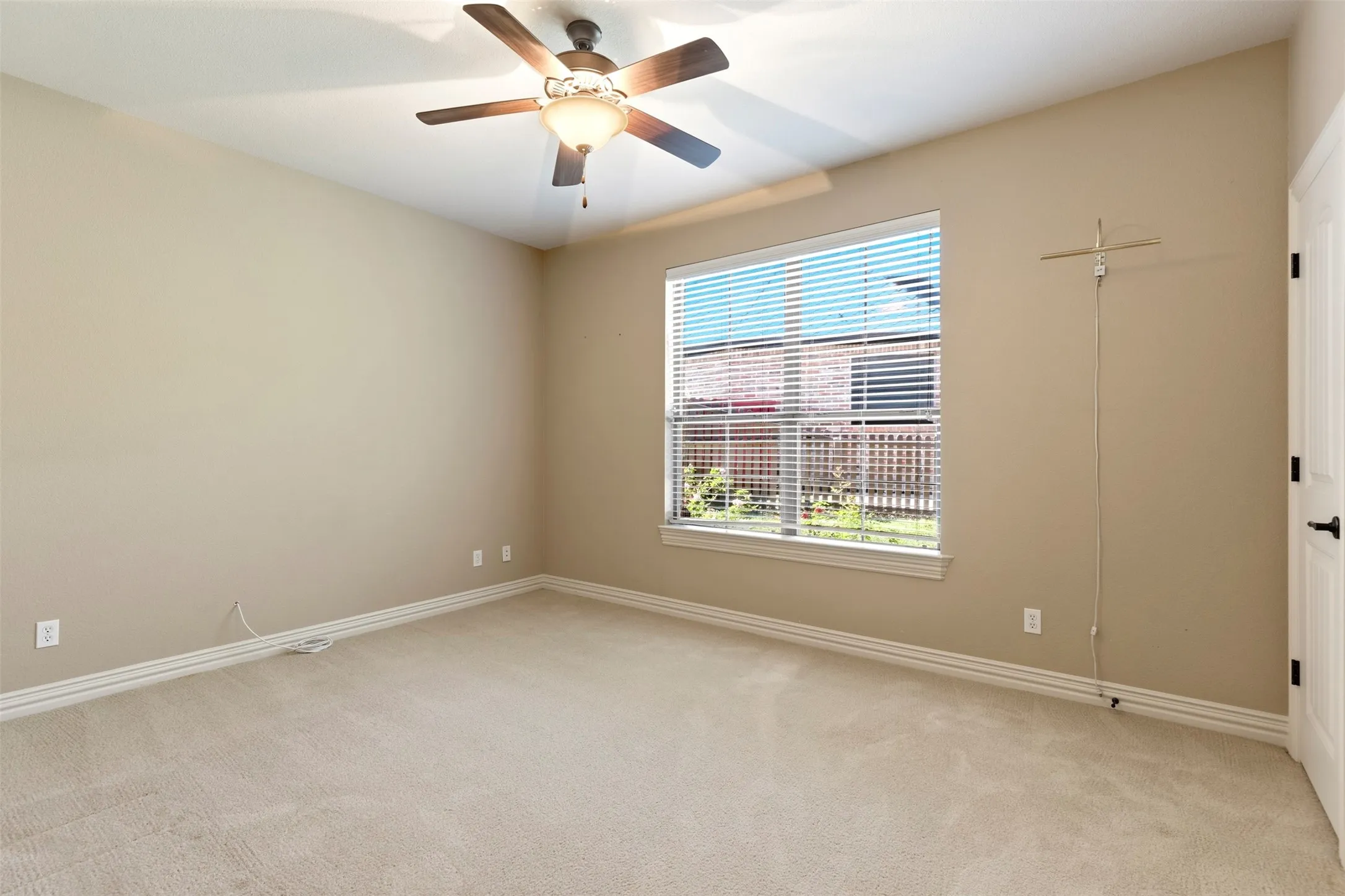 Single Family Residence For Sale in Grayson County , 2705 Silverado Trail, Sherman, Texas 75092, 4 Bedroom, 3 Bathroom, 2 Garage spaces, 2,660 Sqft, built in 2007, Preowned, mls#21203786, Real Estate Agent in Sherman, Homes For Sale in Grayson county, Homes For Sale in Sherman, Realtor in Sherman Texas, Real Estate Brokerage Independent Realty Texas, Luminita Cordes Realtor
