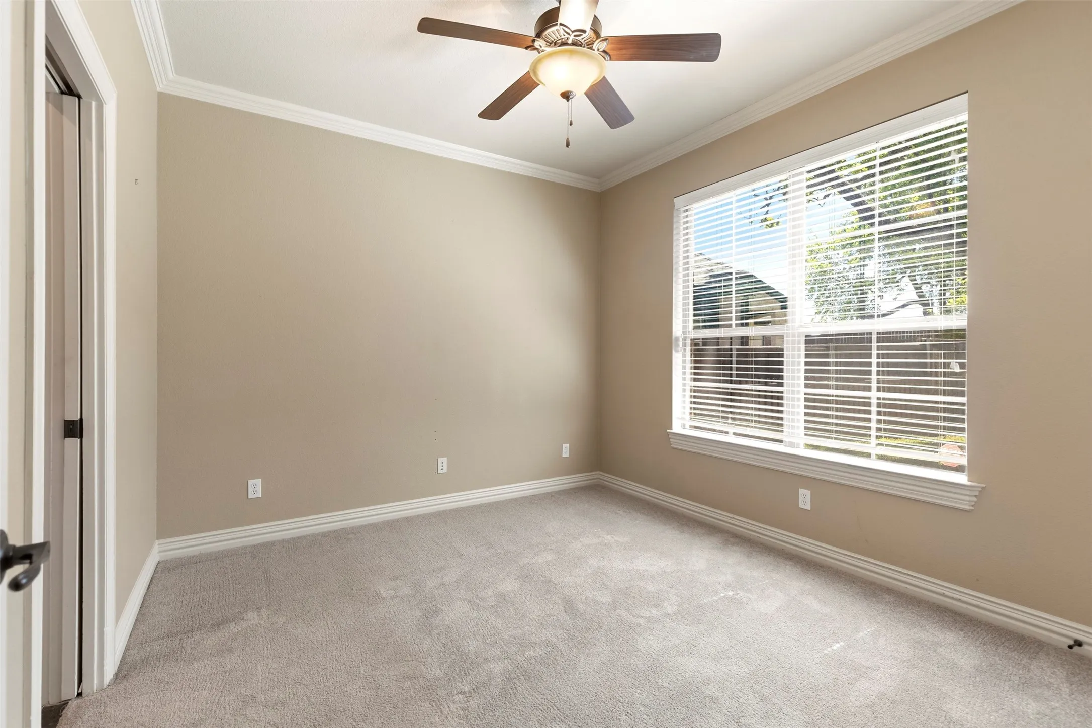 Single Family Residence For Sale in Grayson County , 2705 Silverado Trail, Sherman, Texas 75092, 4 Bedroom, 3 Bathroom, 2 Garage spaces, 2,660 Sqft, built in 2007, Preowned, mls#21203786, Real Estate Agent in Sherman, Homes For Sale in Grayson county, Homes For Sale in Sherman, Realtor in Sherman Texas, Real Estate Brokerage Independent Realty Texas, Luminita Cordes Realtor