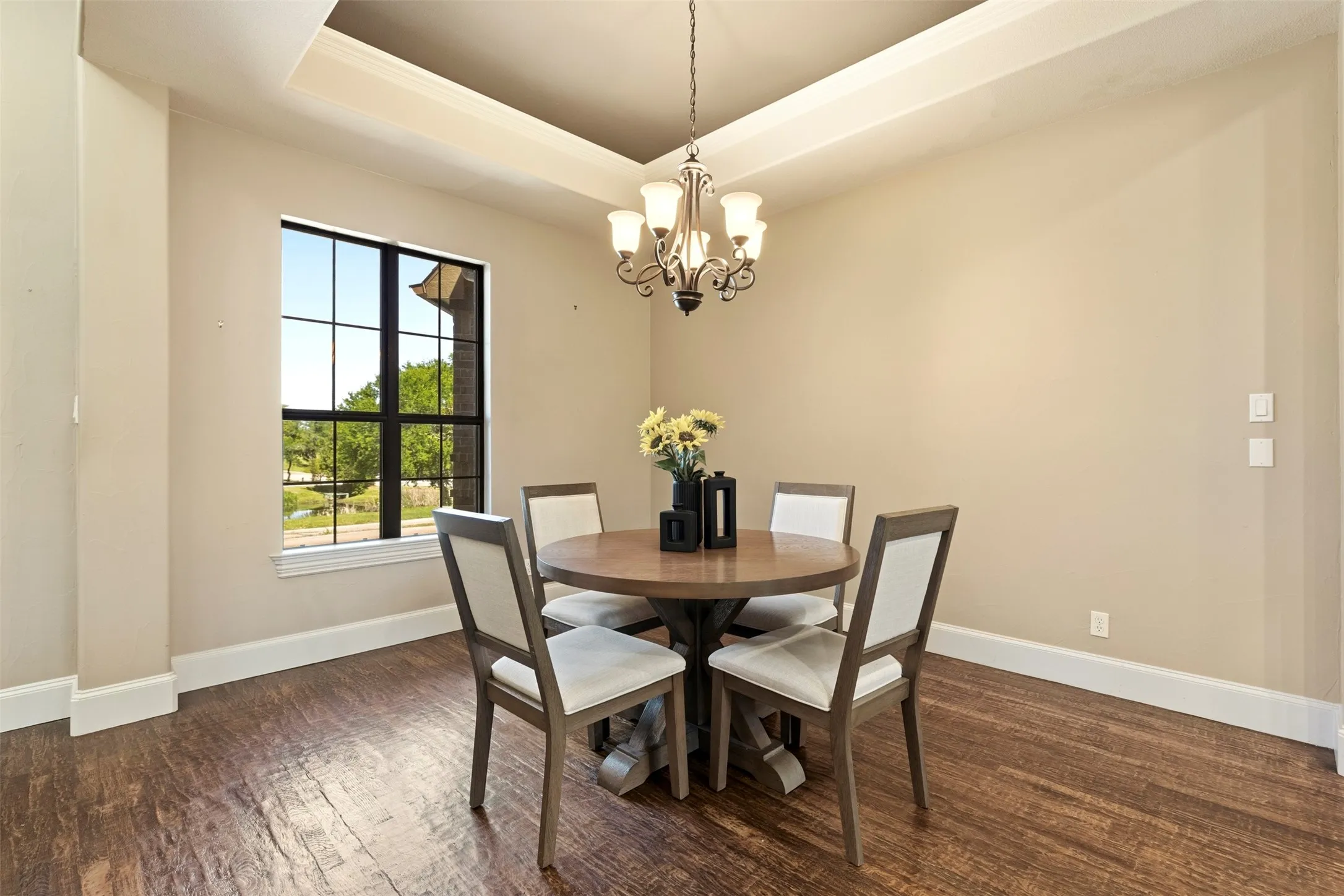 Single Family Residence For Sale in Grayson County , 2705 Silverado Trail, Sherman, Texas 75092, 4 Bedroom, 3 Bathroom, 2 Garage spaces, 2,660 Sqft, built in 2007, Preowned, mls#21203786, Real Estate Agent in Sherman, Homes For Sale in Grayson county, Homes For Sale in Sherman, Realtor in Sherman Texas, Real Estate Brokerage Independent Realty Texas, Luminita Cordes Realtor