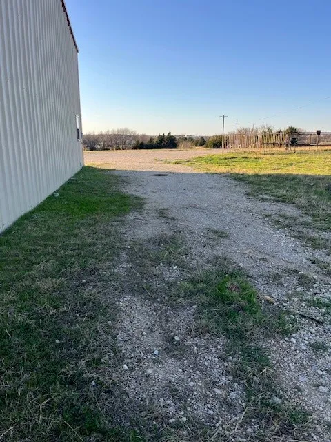 Industrial For Sale in Montague County , 820 Tx-101, Bowie, Texas 76270, 0, 0, Garage spaces, 2,000 Sqft, built in 2011, Preowned, mls#21206245, Real Estate Agent in Bowie, Homes For Sale in Montague county, Homes For Sale in Bowie, Realtor in Bowie Texas, Real Estate Brokerage Independent Realty Texas, Luminita Cordes Realtor