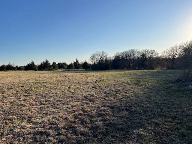 Industrial For Sale in Montague County , 820 Tx-101, Bowie, Texas 76270, 0, 0, Garage spaces, 2,000 Sqft, built in 2011, Preowned, mls#21206245, Real Estate Agent in Bowie, Homes For Sale in Montague county, Homes For Sale in Bowie, Realtor in Bowie Texas, Real Estate Brokerage Independent Realty Texas, Luminita Cordes Realtor