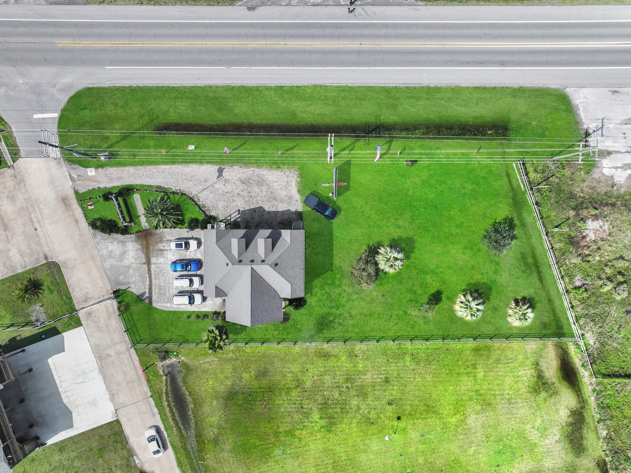 Retail For Sale in Galveston County , 970 Surfside Dr, Crystal Beach, Texas 77650, 0, 0, Garage spaces, 0 Sqft, built in 2010, Preowned, mls#21204505, Real Estate Agent in Crystal Beach, Homes For Sale in Galveston county, Homes For Sale in Crystal Beach, Realtor in Crystal Beach Texas, Real Estate Brokerage Independent Realty Texas, Luminita Cordes Realtor