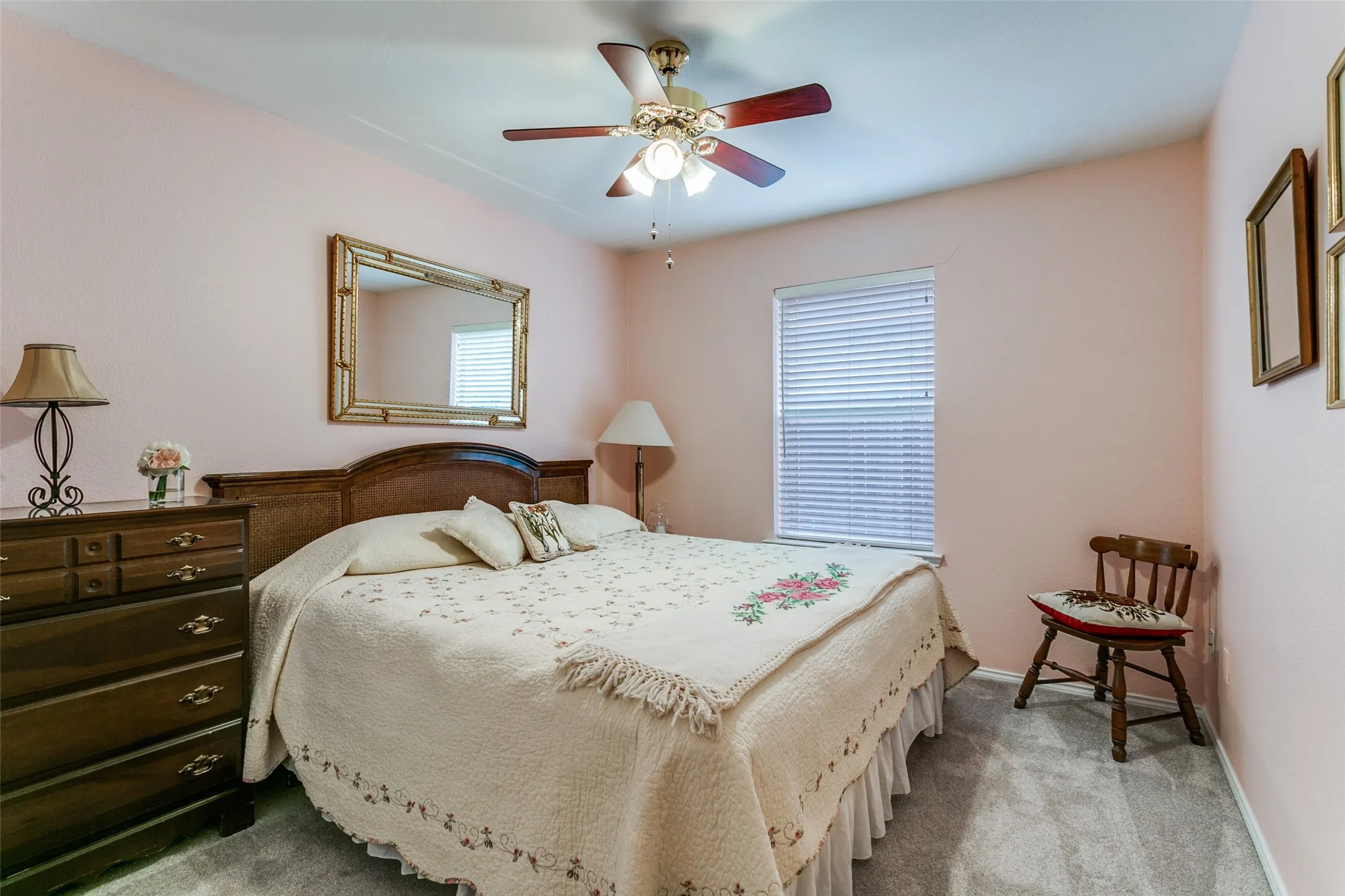 Single Family Residence For Sale in Denton County , 1051 Summit Park, Lewisville, Texas 75077, 3 Bedroom, 2 Bathroom, 2 Garage spaces, 1,867 Sqft, built in 1994, Preowned, mls#21197695, Real Estate Agent in Lewisville, Homes For Sale in Denton county, Homes For Sale in Lewisville, Realtor in Lewisville Texas, Real Estate Brokerage Independent Realty Texas, Luminita Cordes Realtor