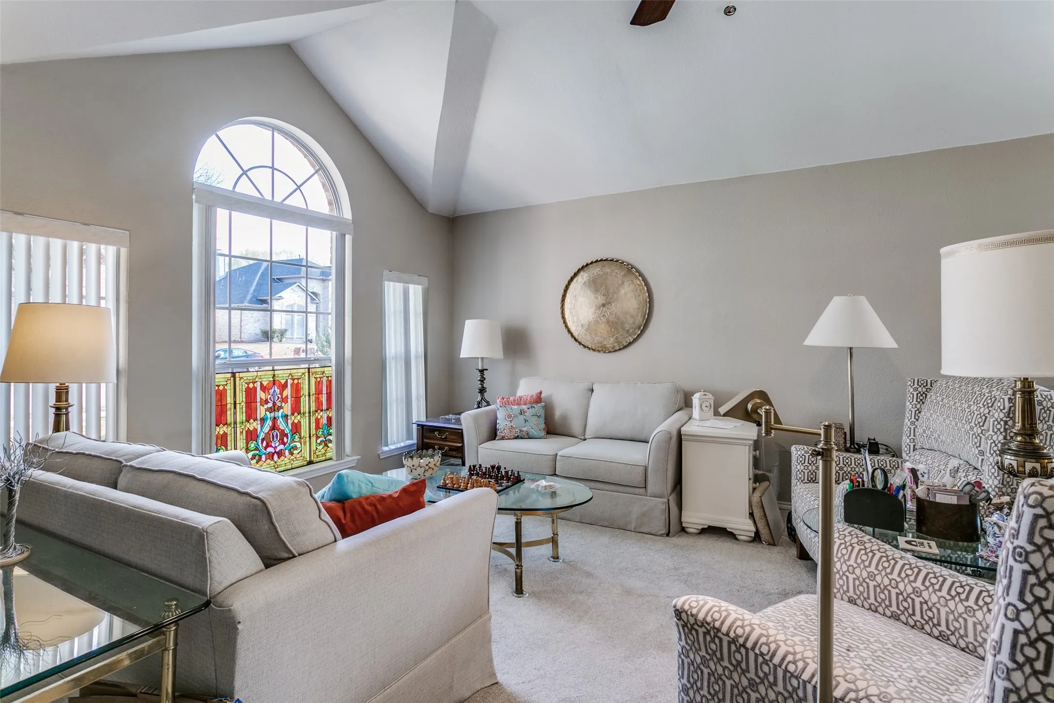 Single Family Residence For Sale in Denton County , 1051 Summit Park, Lewisville, Texas 75077, 3 Bedroom, 2 Bathroom, 2 Garage spaces, 1,867 Sqft, built in 1994, Preowned, mls#21197695, Real Estate Agent in Lewisville, Homes For Sale in Denton county, Homes For Sale in Lewisville, Realtor in Lewisville Texas, Real Estate Brokerage Independent Realty Texas, Luminita Cordes Realtor