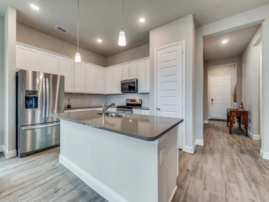 Single Family Residence For Sale in Collin County , 2008 Rhea Court, Celina, Texas 75009, 5 Bedroom, 3 Bathroom, 2 Garage spaces, 2,795 Sqft, built in 2022, mls#21189951, Real Estate Agent in Celina, Homes For Sale in Collin county, Homes For Sale in Celina, Realtor in Celina Texas, Real Estate Brokerage Independent Realty Texas, Luminita Cordes Realtor