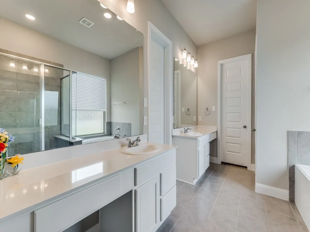 Single Family Residence For Sale in Collin County , 2008 Rhea Court, Celina, Texas 75009, 5 Bedroom, 3 Bathroom, 2 Garage spaces, 2,795 Sqft, built in 2022, mls#21189951, Real Estate Agent in Celina, Homes For Sale in Collin county, Homes For Sale in Celina, Realtor in Celina Texas, Real Estate Brokerage Independent Realty Texas, Luminita Cordes Realtor