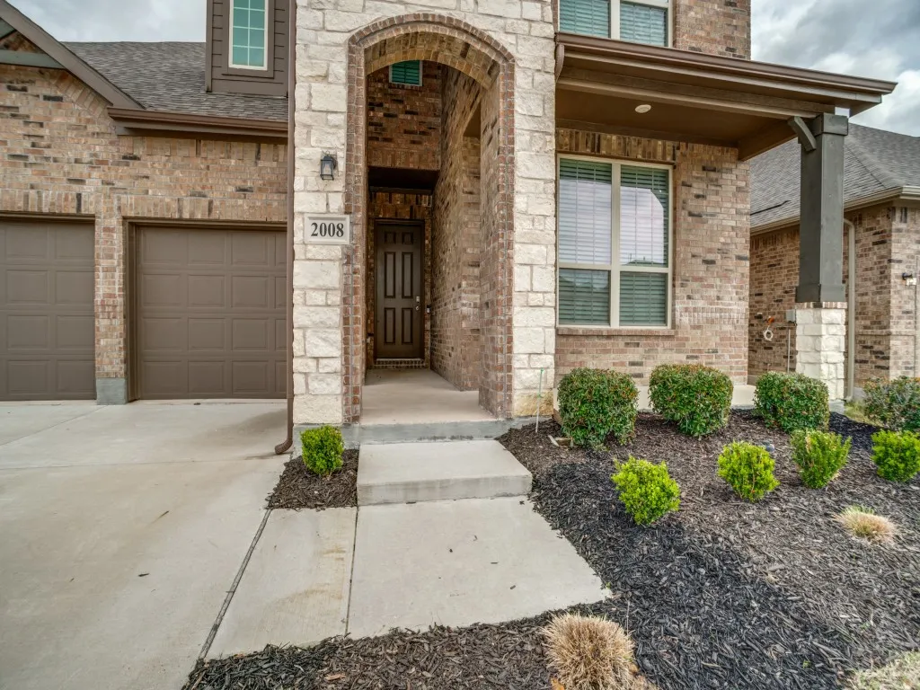 Single Family Residence For Sale in Collin County , 2008 Rhea Court, Celina, Texas 75009, 5 Bedroom, 3 Bathroom, 2 Garage spaces, 2,795 Sqft, built in 2022, mls#21189951, Real Estate Agent in Celina, Homes For Sale in Collin county, Homes For Sale in Celina, Realtor in Celina Texas, Real Estate Brokerage Independent Realty Texas, Luminita Cordes Realtor