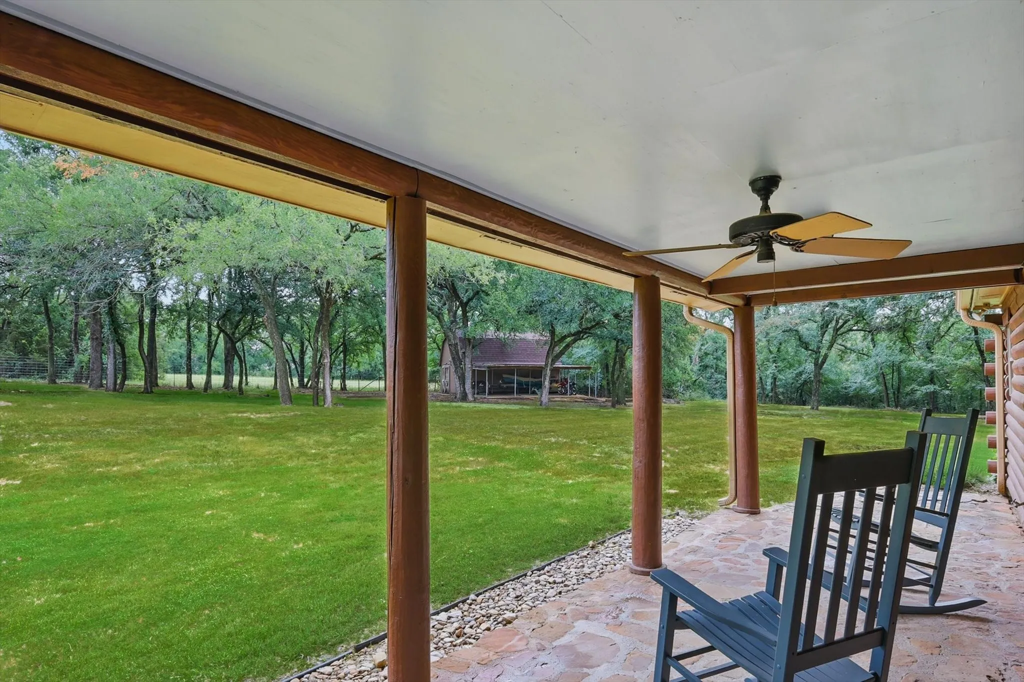 Single Family Residence For Sale in Parker County , 127 Pleasant Valley Lane, Weatherford, Texas 76087, 3 Bedroom, 3 Bathroom, Garage spaces, 2,629 Sqft, built in 1987, Preowned, mls#21194881, Real Estate Agent in Weatherford, Homes For Sale in Parker county, Homes For Sale in Weatherford, Realtor in Weatherford Texas, Real Estate Brokerage Independent Realty Texas, Luminita Cordes Realtor