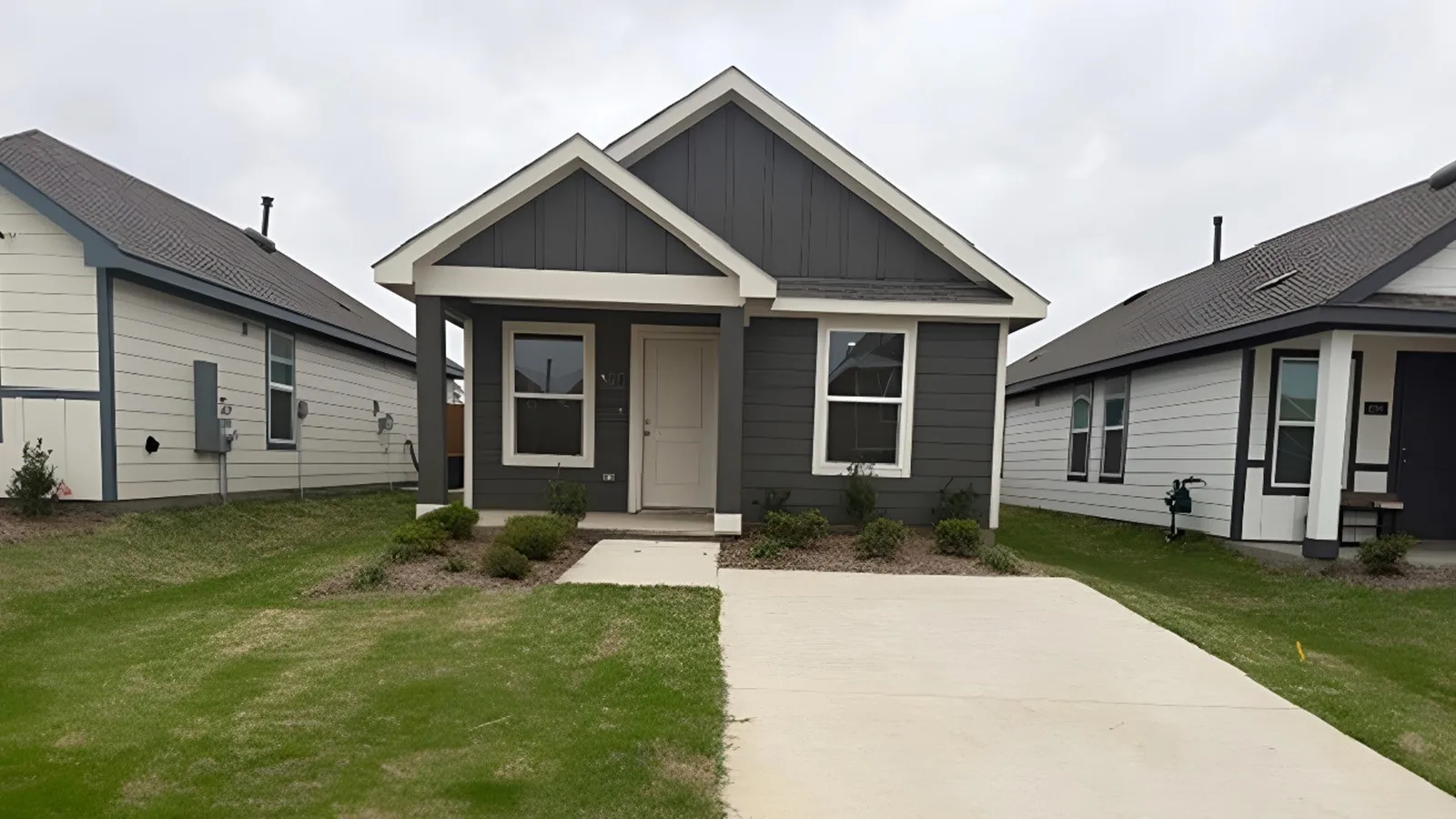 Single Family Residence For Sale in Kaufman County , 4257 Tafoya Lane, Crandall, Texas 75114, 2 Bedroom, 1 Bathroom, Garage spaces, 816 Sqft, built in 2025, New Construction - Complete, mls#21206307, Real Estate Agent in Crandall, Homes For Sale in Kaufman county, Homes For Sale in Crandall, Realtor in Crandall Texas, Real Estate Brokerage Independent Realty Texas, Luminita Cordes Realtor