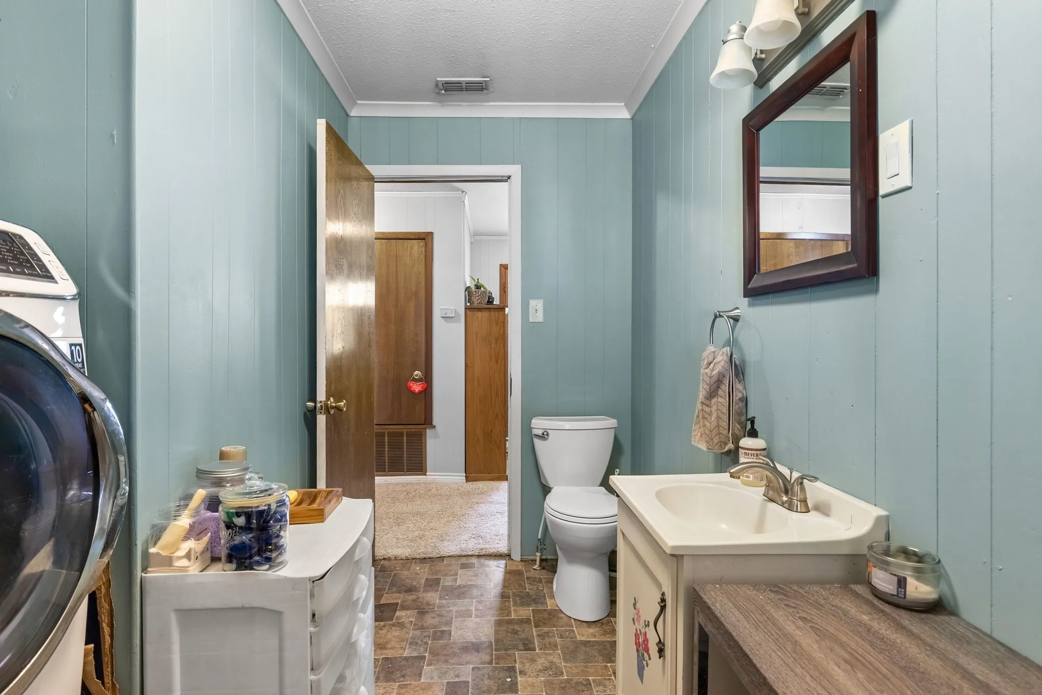 Single Family Residence For Sale in Camp County , 138 County Road 2404, Pittsburg, Texas 75686, 3 Bedroom, 3 Bathroom, 2 Garage spaces, 1,818 Sqft, built in 1980, Preowned, mls#21205835, Real Estate Agent in Pittsburg, Homes For Sale in Camp county, Homes For Sale in Pittsburg, Realtor in Pittsburg Texas, Real Estate Brokerage Independent Realty Texas, Luminita Cordes Realtor