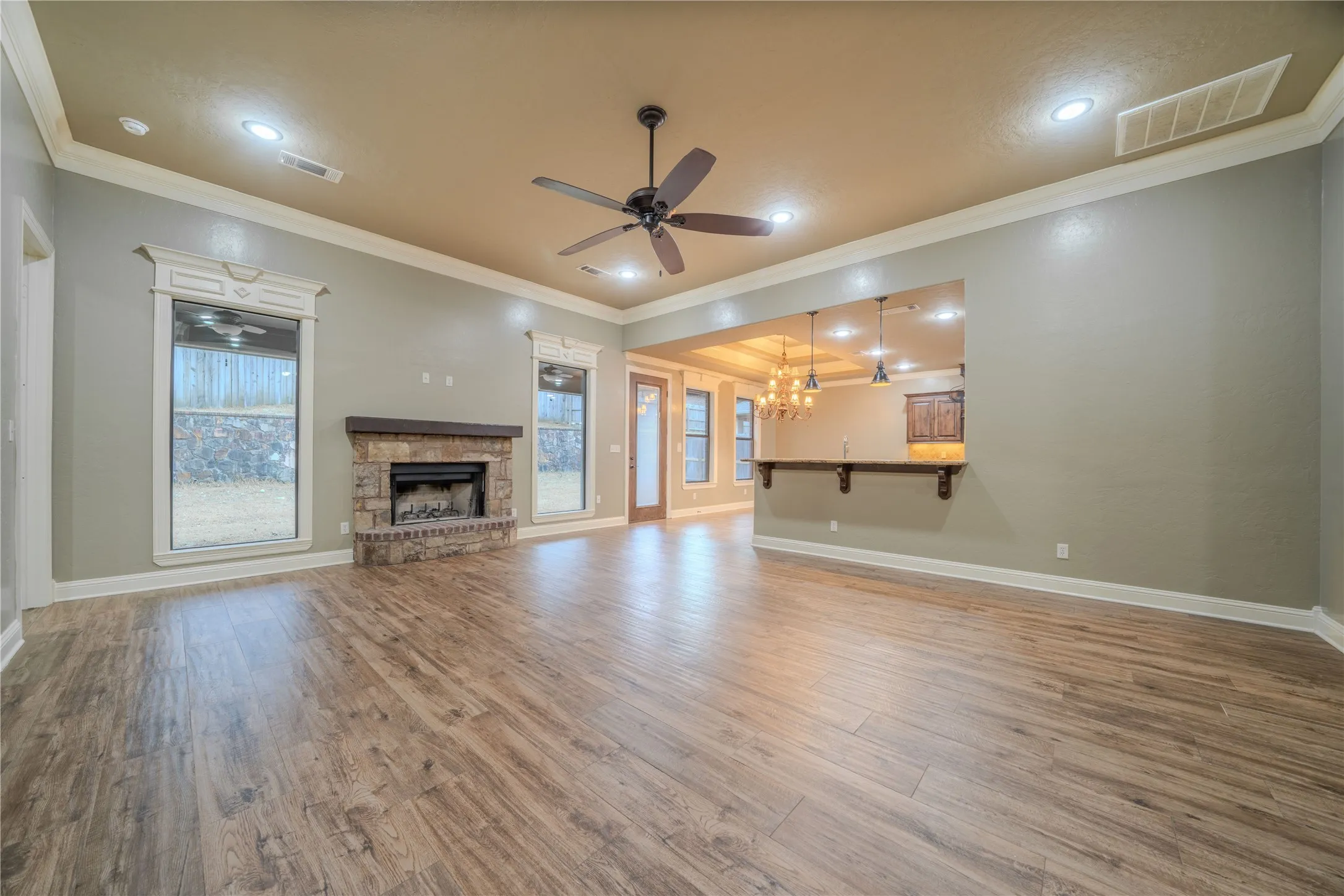 Single Family Residence For Sale in Gregg County , 2114 W Hawkins Parkway, Longview, Texas 75605, 4 Bedroom, 3 Bathroom, 2 Garage spaces, 2,116 Sqft, built in 2012, Preowned, mls#21197628, Real Estate Agent in Longview, Homes For Sale in Gregg county, Homes For Sale in Longview, Realtor in Longview Texas, Real Estate Brokerage Independent Realty Texas, Luminita Cordes Realtor