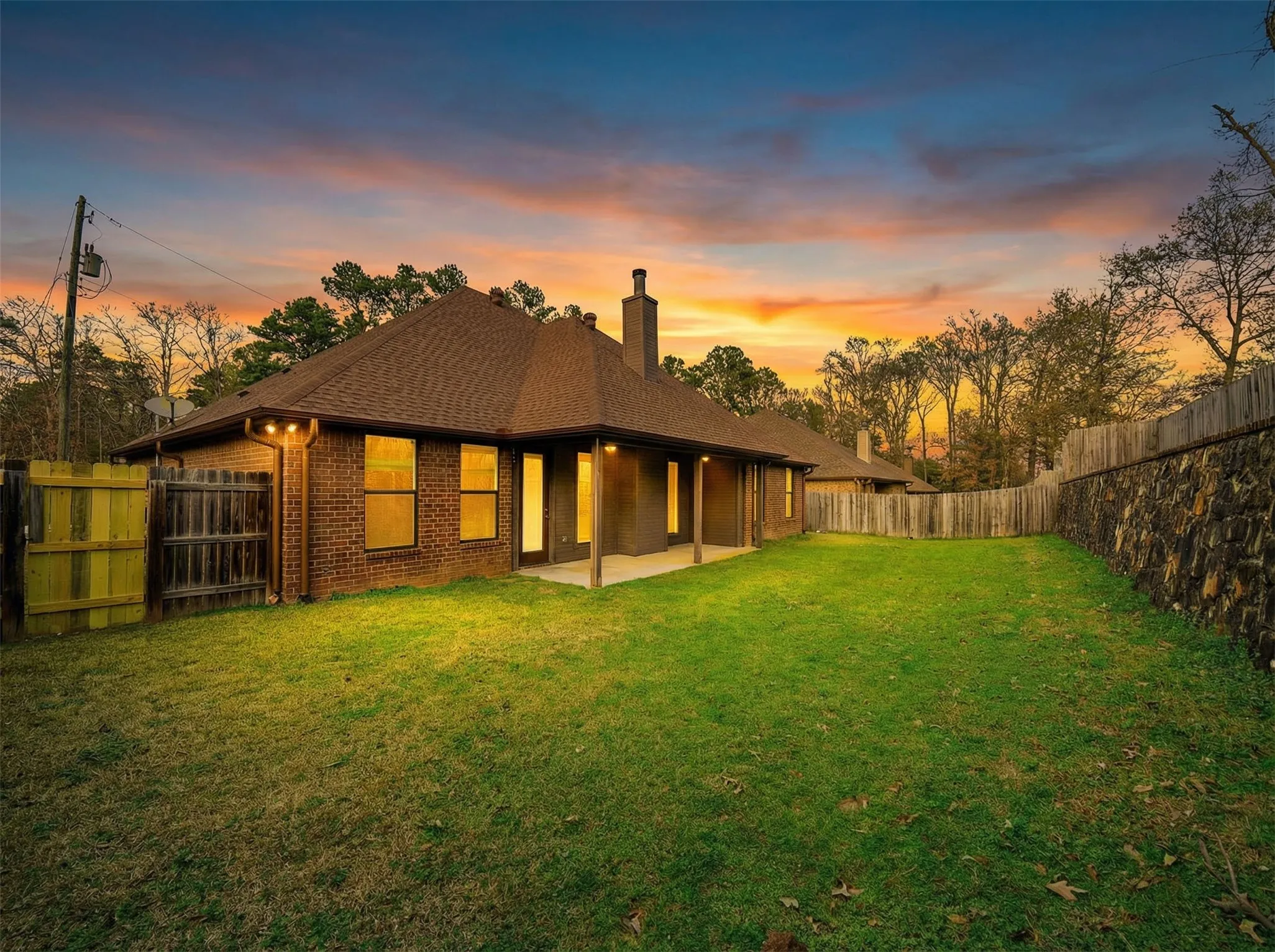 Single Family Residence For Sale in Gregg County , 2114 W Hawkins Parkway, Longview, Texas 75605, 4 Bedroom, 3 Bathroom, 2 Garage spaces, 2,116 Sqft, built in 2012, Preowned, mls#21197628, Real Estate Agent in Longview, Homes For Sale in Gregg county, Homes For Sale in Longview, Realtor in Longview Texas, Real Estate Brokerage Independent Realty Texas, Luminita Cordes Realtor