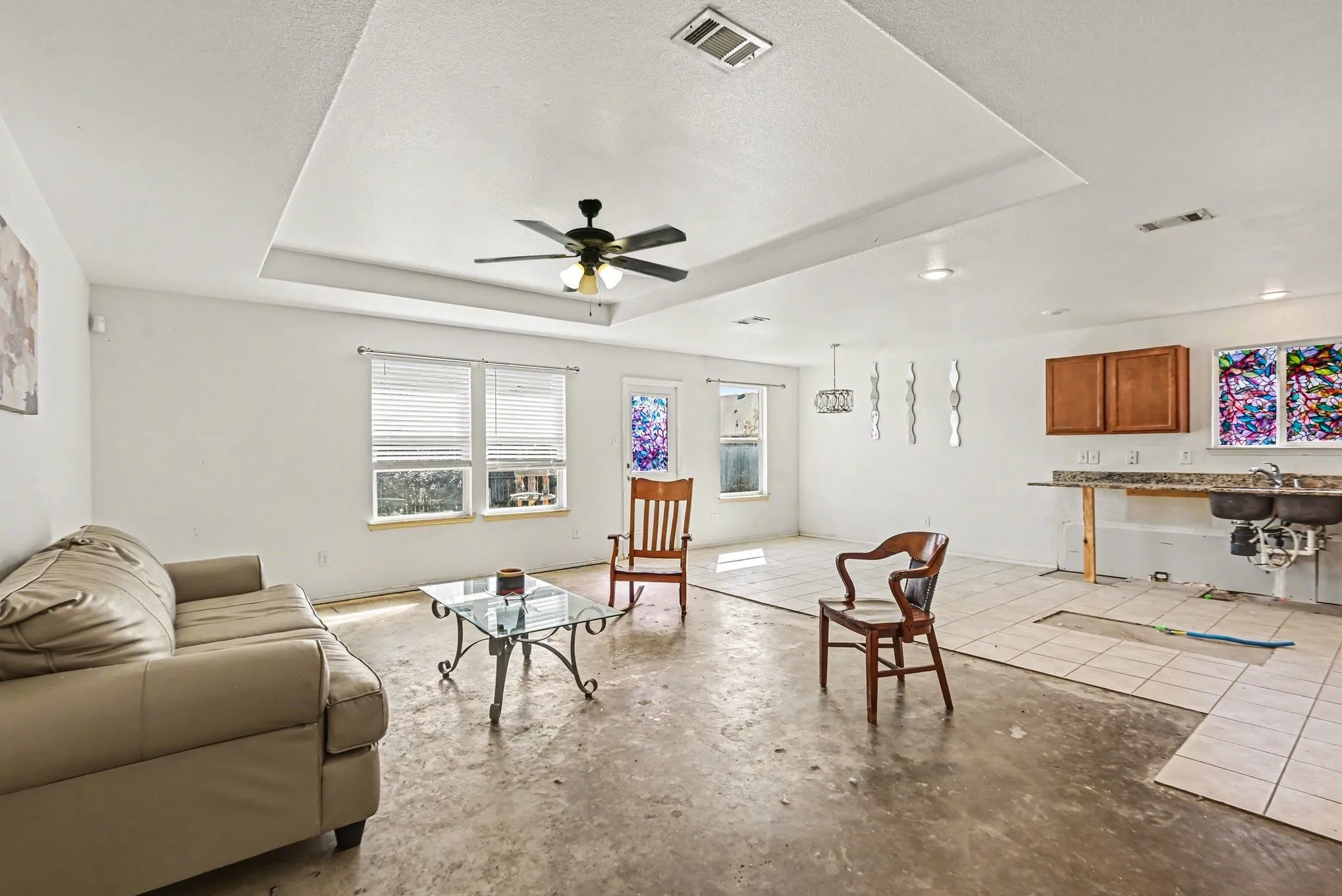 Single Family Residence For Sale in Tarrant County , 2328 Canchim Street, Fort Worth, Texas 76131, 3 Bedroom, 2 Bathroom, 2 Garage spaces, 1,621 Sqft, built in 2011, Preowned, mls#21206528, Real Estate Agent in Fort Worth, Homes For Sale in Tarrant county, Homes For Sale in Fort Worth, Realtor in Fort Worth Texas, Real Estate Brokerage Independent Realty Texas, Luminita Cordes Realtor