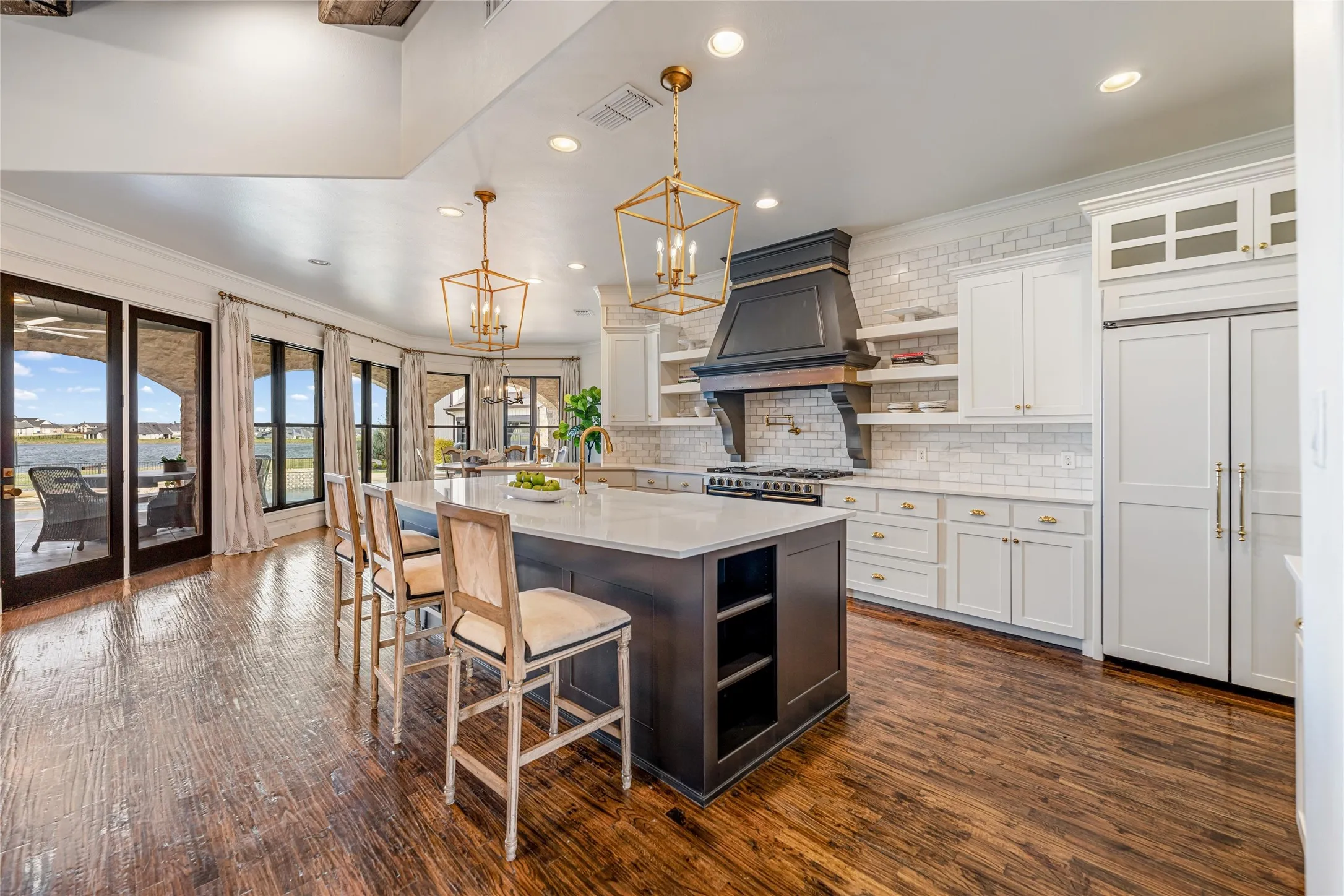 Single Family Residence For Sale in Parker County , 223 Angelina Drive, Aledo, Texas 76008, 4 Bedroom, 6 Bathroom, 3 Garage spaces, 5,032 Sqft, built in 2015, Preowned, Price $2,750,000, mls#21196708, Real Estate Agent in Aledo, Homes For Sale in Parker county, Homes For Sale in Aledo, Realtor in Aledo Texas, Real Estate Brokerage Independent Realty Texas, Luminita Cordes Realtor