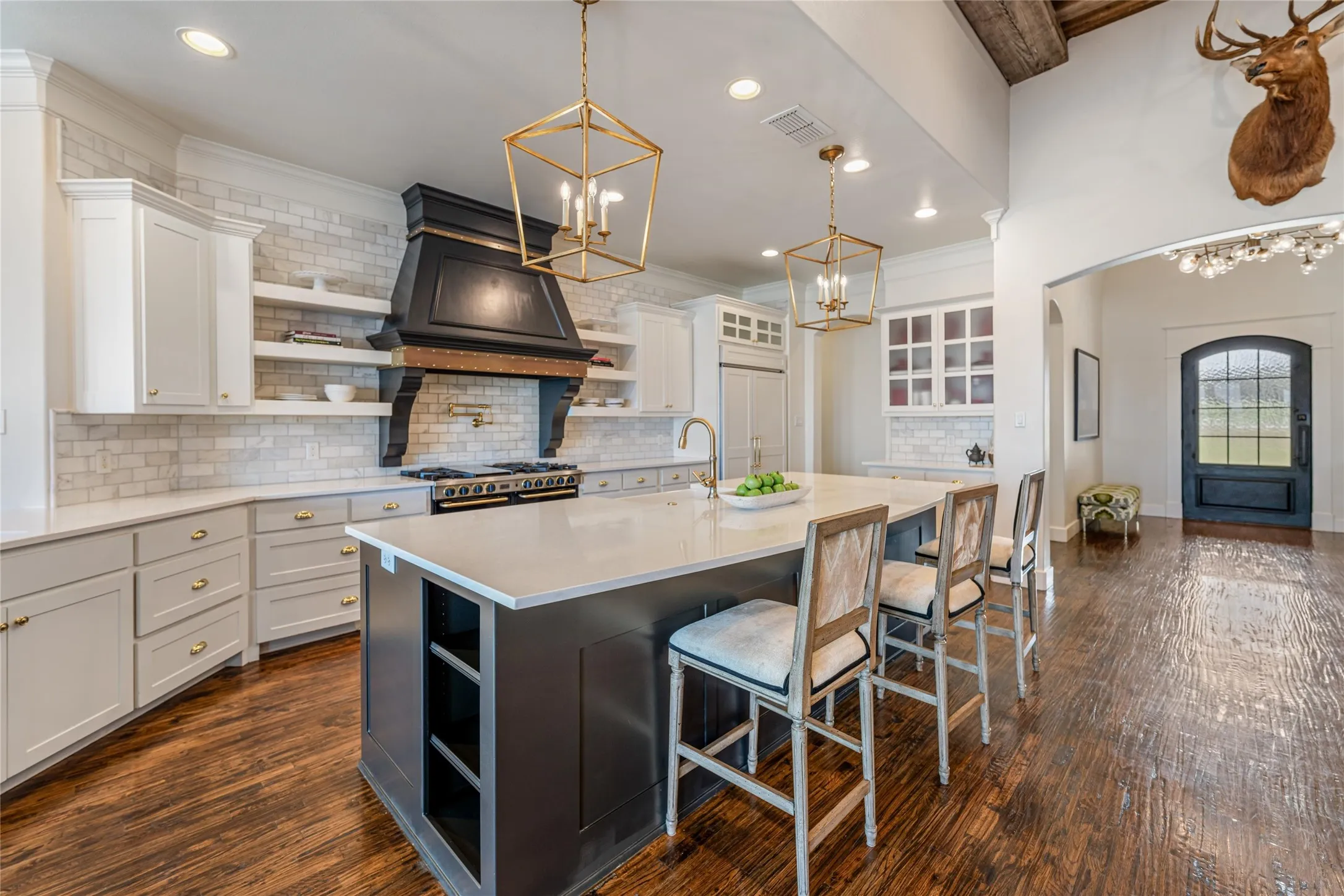 Single Family Residence For Sale in Parker County , 223 Angelina Drive, Aledo, Texas 76008, 4 Bedroom, 6 Bathroom, 3 Garage spaces, 5,032 Sqft, built in 2015, Preowned, Price $2,750,000, mls#21196708, Real Estate Agent in Aledo, Homes For Sale in Parker county, Homes For Sale in Aledo, Realtor in Aledo Texas, Real Estate Brokerage Independent Realty Texas, Luminita Cordes Realtor