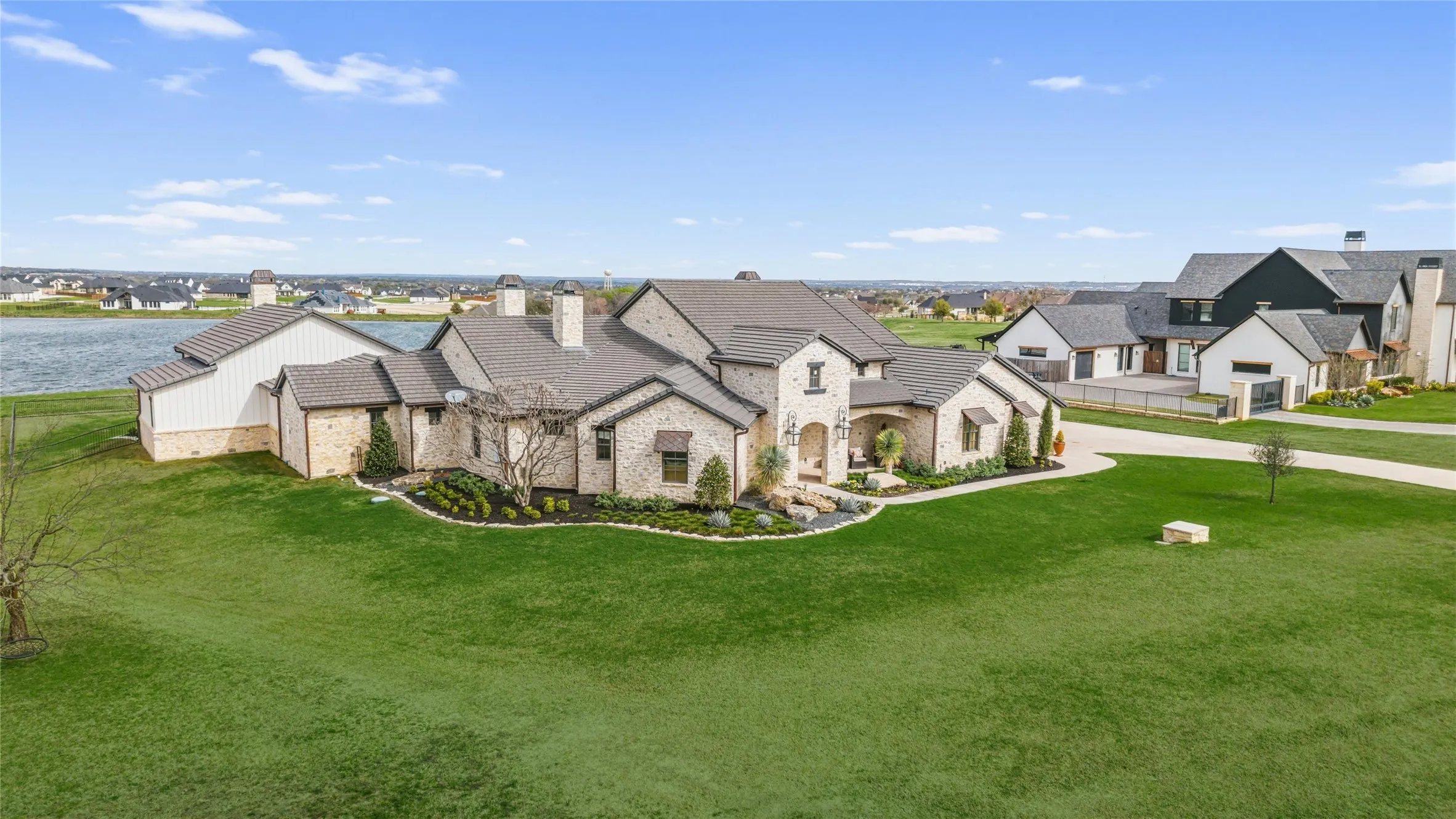 Single Family Residence For Sale in Parker County , 223 Angelina Drive, Aledo, Texas 76008, 4 Bedroom, 6 Bathroom, 3 Garage spaces, 5,032 Sqft, built in 2015, Preowned, Price $2,750,000, mls#21196708, Real Estate Agent in Aledo, Homes For Sale in Parker county, Homes For Sale in Aledo, Realtor in Aledo Texas, Real Estate Brokerage Independent Realty Texas, Luminita Cordes Realtor