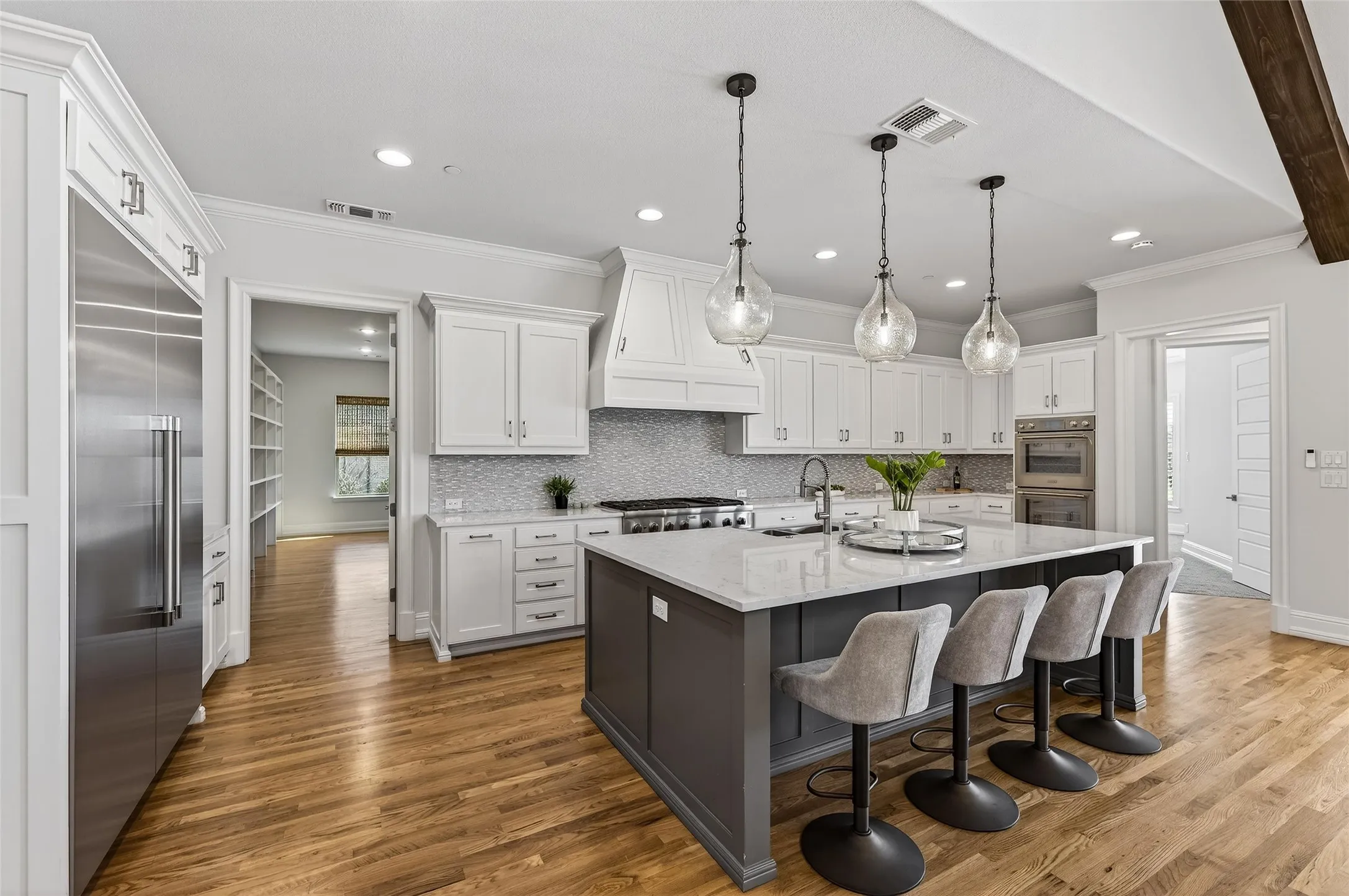 Single Family Residence For Sale in Collin County , 658 Louise Drive, Fairview, Texas 75069, 4 Bedroom, 5 Bathroom, 2 Garage spaces, 4,926 Sqft, built in 2021, Preowned, mls#21197148, Real Estate Agent in Fairview, Homes For Sale in Collin county, Homes For Sale in Fairview, Realtor in Fairview Texas, Real Estate Brokerage Independent Realty Texas, Luminita Cordes Realtor