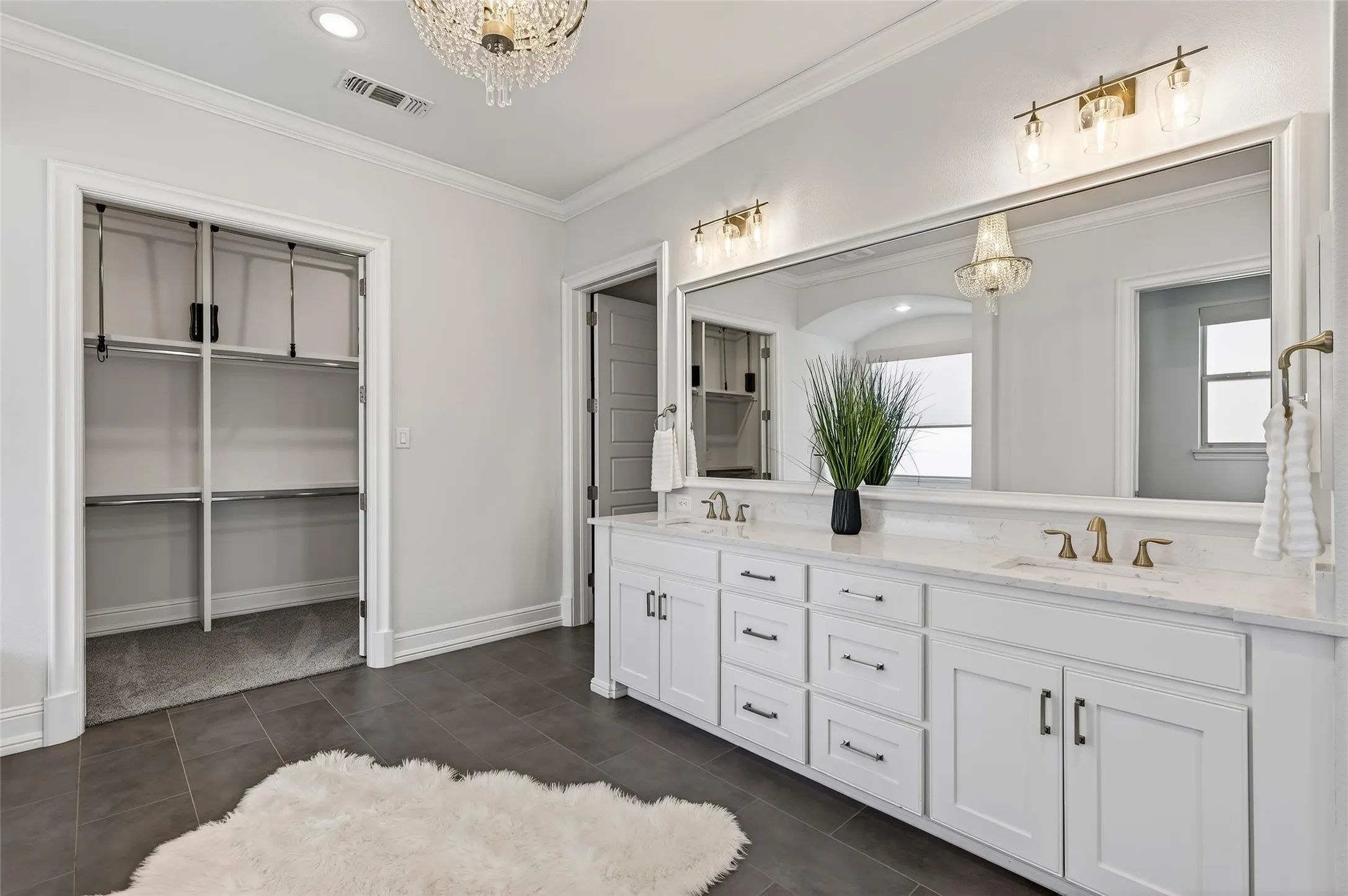 Single Family Residence For Sale in Collin County , 658 Louise Drive, Fairview, Texas 75069, 4 Bedroom, 5 Bathroom, 2 Garage spaces, 4,926 Sqft, built in 2021, Preowned, mls#21197148, Real Estate Agent in Fairview, Homes For Sale in Collin county, Homes For Sale in Fairview, Realtor in Fairview Texas, Real Estate Brokerage Independent Realty Texas, Luminita Cordes Realtor