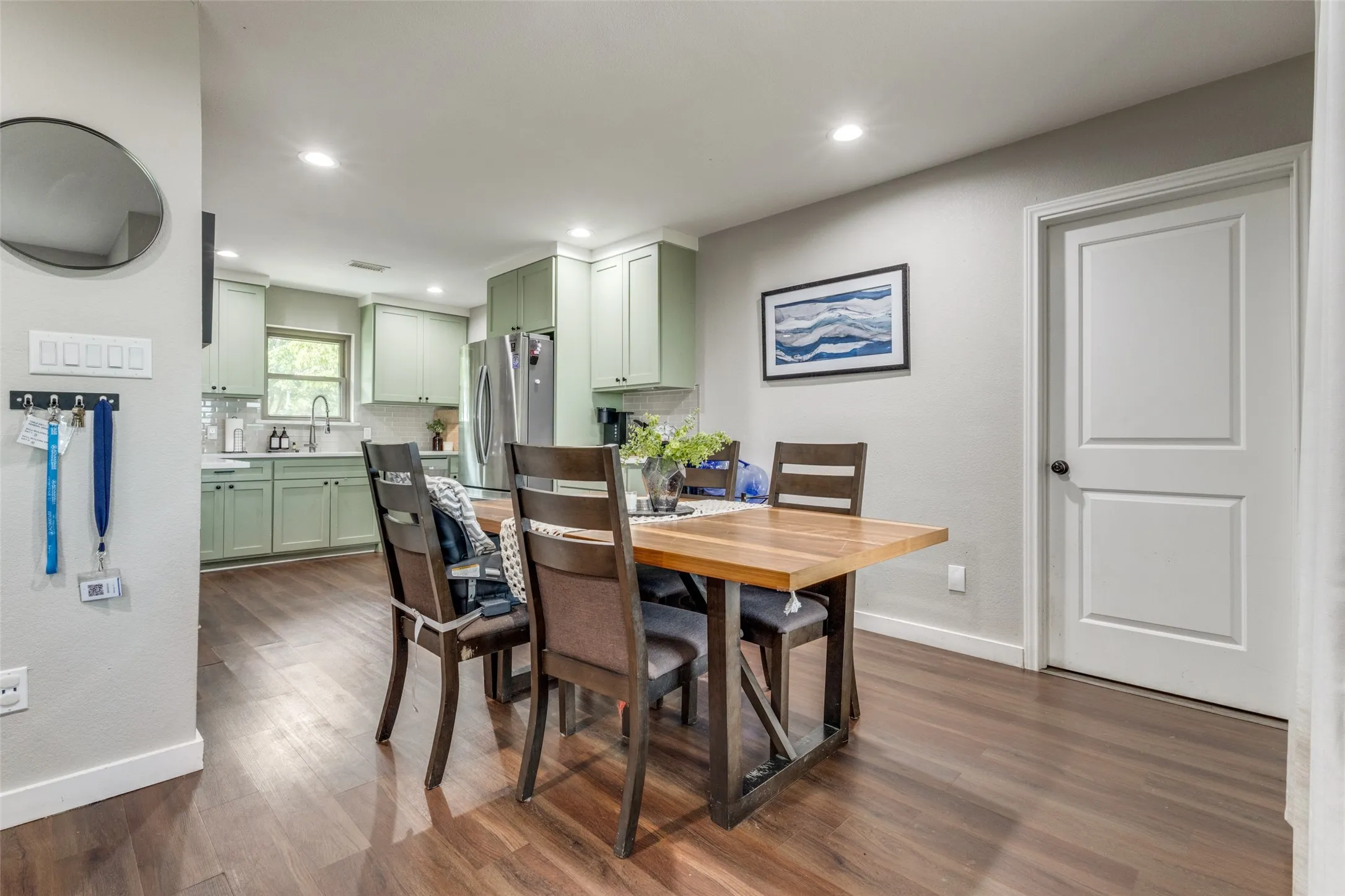 Single Family Residence For Sale in Cooke County , 6482 County Road 321, Valley View, Texas 76272, 3 Bedrooms, 3 Bathrooms, 2 Garage spaces, 1,565 Sqft, built in 1978, Preowned, Price $459,999, mls#21206430, Real Estate Agent in Valley View, Homes For Sale in Cooke county, Homes For Sale in Valley View, Realtor in Valley View Texas, Real Estate Brokerage Independent Realty Texas, Luminita Cordes Realtor
