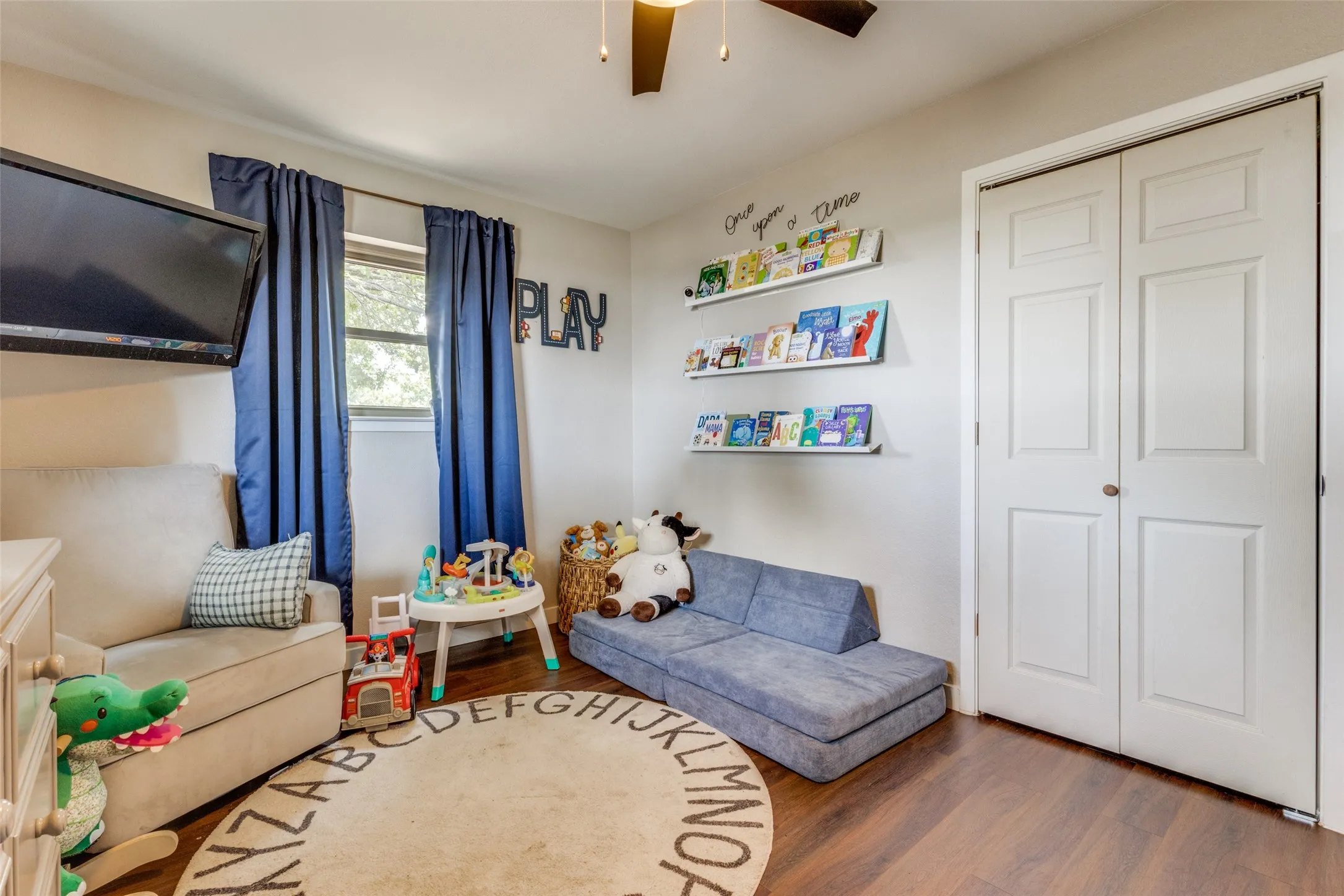 Single Family Residence For Sale in Cooke County , 6482 County Road 321, Valley View, Texas 76272, 3 Bedrooms, 3 Bathrooms, 2 Garage spaces, 1,565 Sqft, built in 1978, Preowned, Price $459,999, mls#21206430, Real Estate Agent in Valley View, Homes For Sale in Cooke county, Homes For Sale in Valley View, Realtor in Valley View Texas, Real Estate Brokerage Independent Realty Texas, Luminita Cordes Realtor