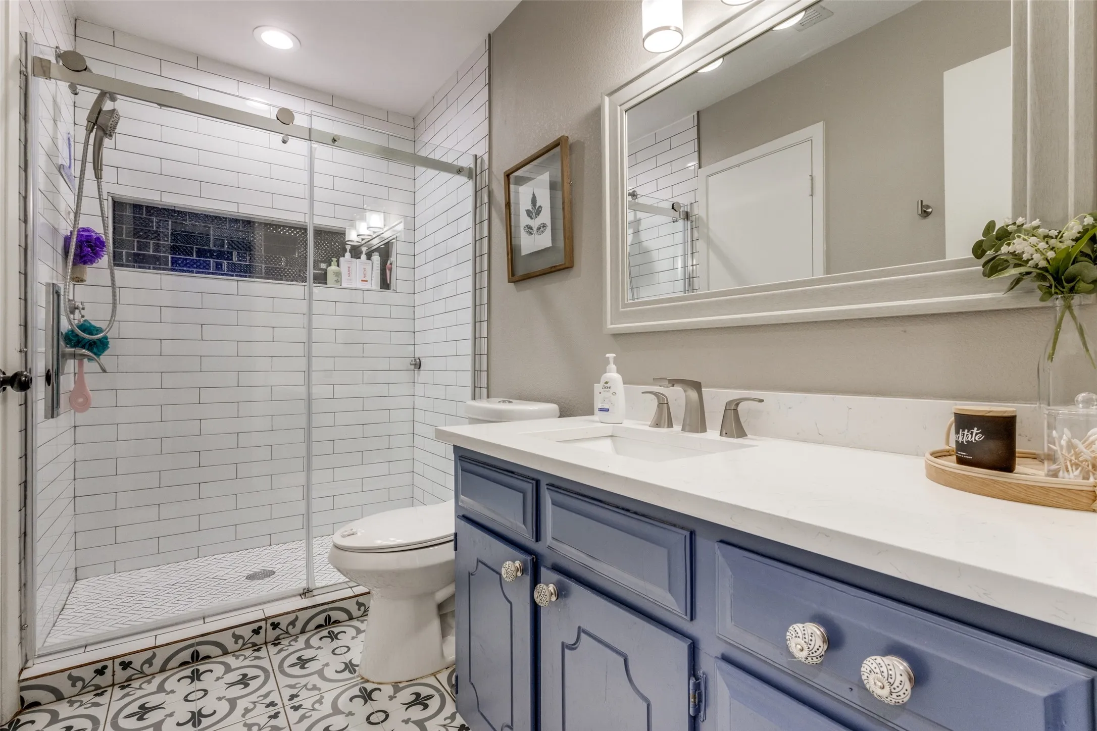 Single Family Residence For Sale in Cooke County , 6482 County Road 321, Valley View, Texas 76272, 3 Bedrooms, 3 Bathrooms, 2 Garage spaces, 1,565 Sqft, built in 1978, Preowned, Price $459,999, mls#21206430, Real Estate Agent in Valley View, Homes For Sale in Cooke county, Homes For Sale in Valley View, Realtor in Valley View Texas, Real Estate Brokerage Independent Realty Texas, Luminita Cordes Realtor
