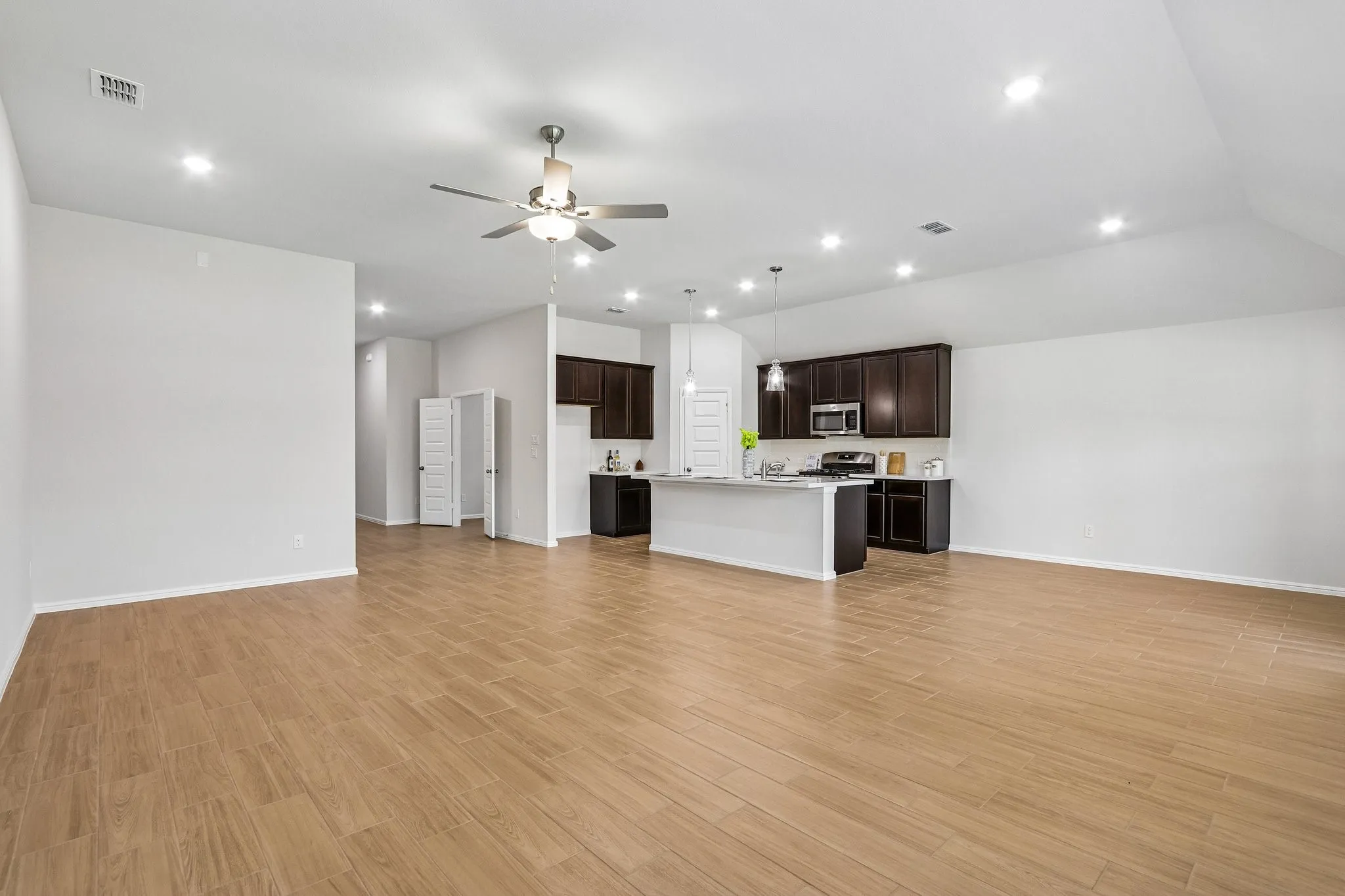 Single Family Residence For Sale in Denton County , 7404 Santolina Drive, Denton, Texas 76226, 4 Bedroom, 3 Bathroom, 2 Garage spaces, 2,106 Sqft, built in 2026, New Construction - Incomplete, mls#21200570, Real Estate Agent in Denton, Homes For Sale in Denton county, Homes For Sale in Denton, Realtor in Denton Texas, Real Estate Brokerage Independent Realty Texas, Luminita Cordes Realtor