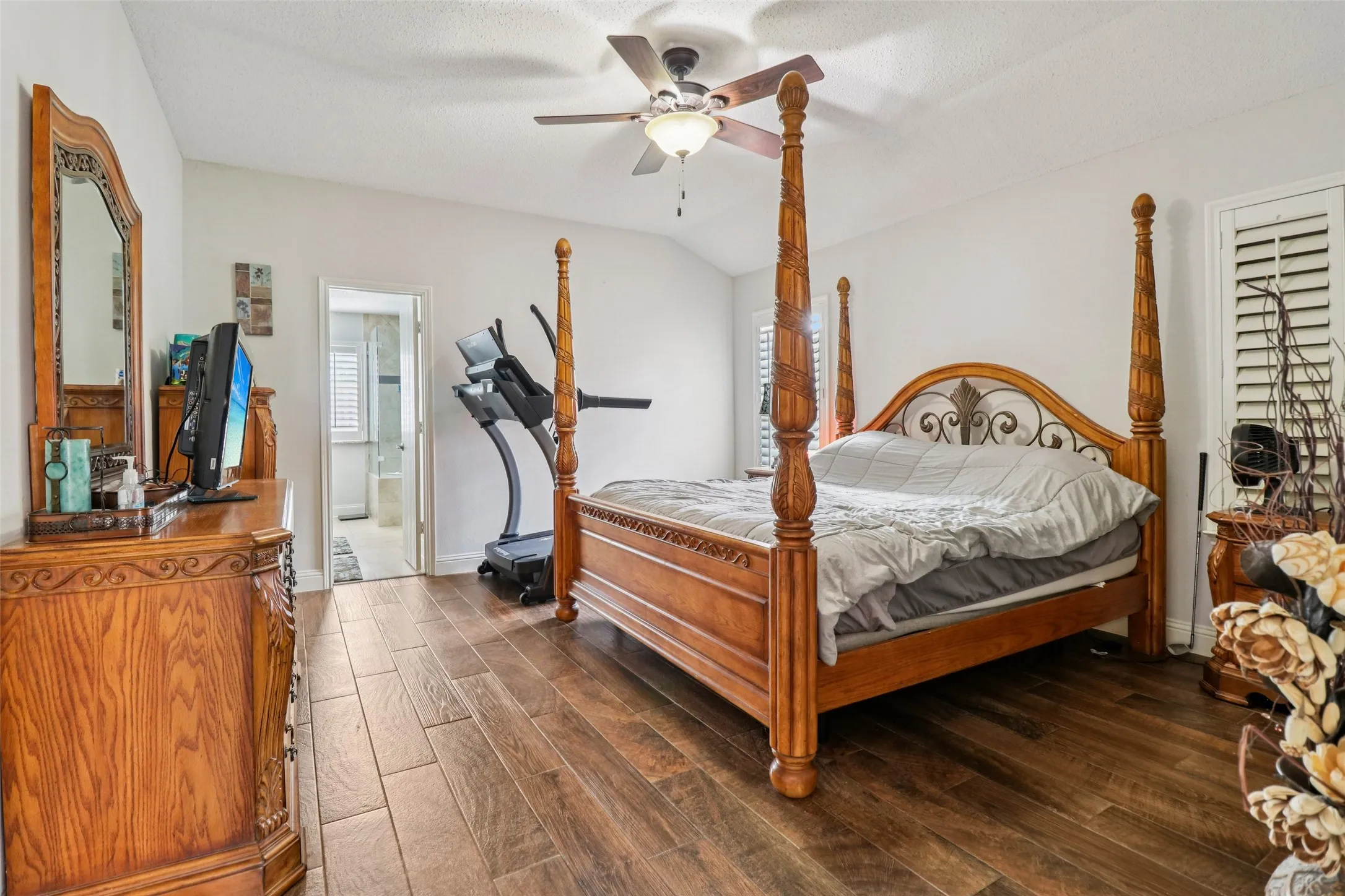Single Family Residence For Sale in Collin County , 1708 Solitude Court, Allen, Texas 75002, 3 Bedroom, 2 Bathroom, 2 Garage spaces, 1,749 Sqft, built in 2001, mls#21206648, Real Estate Agent in Allen, Homes For Sale in Collin county, Homes For Sale in Allen, Realtor in Allen Texas, Real Estate Brokerage Independent Realty Texas, Luminita Cordes Realtor