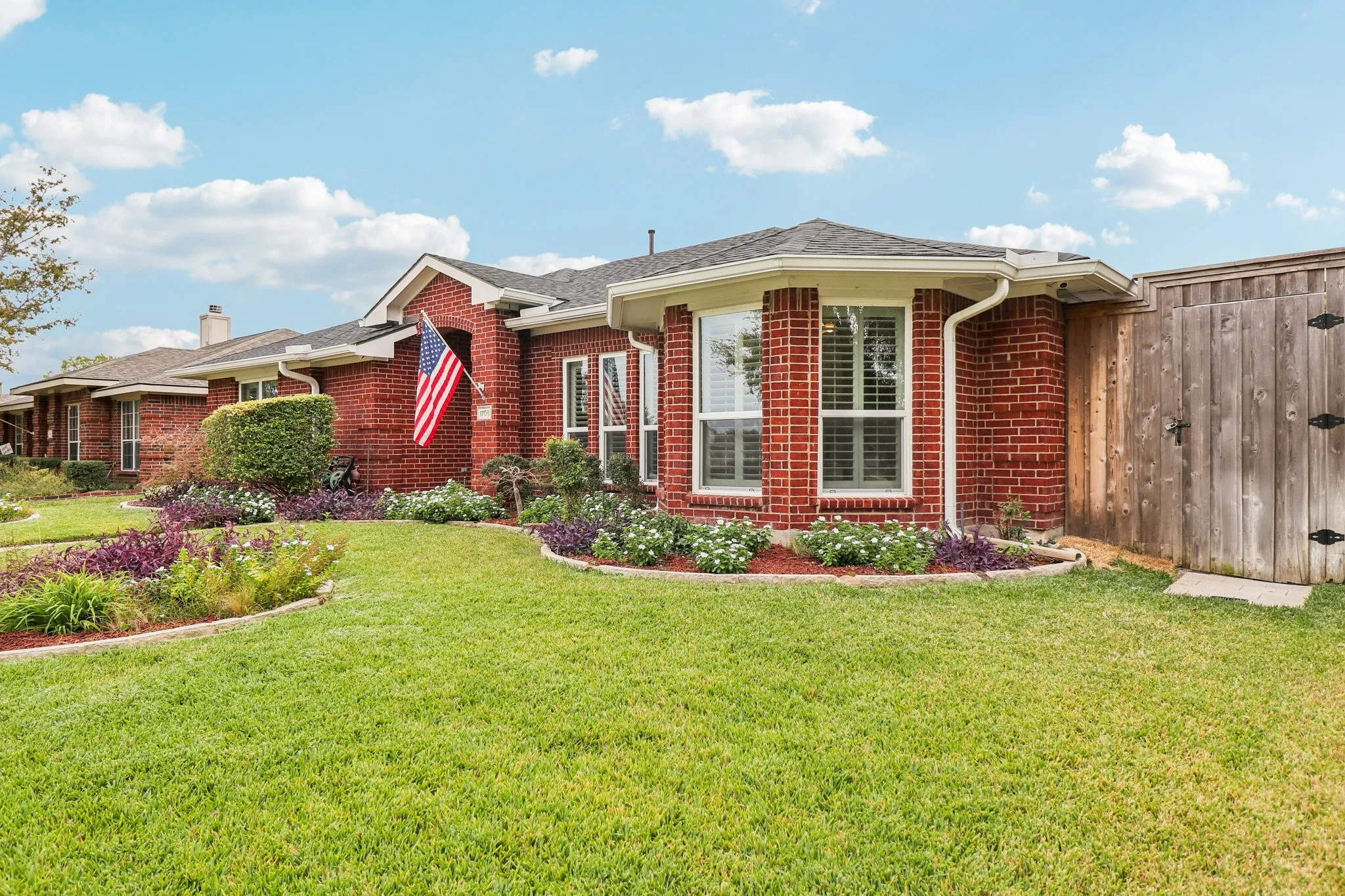 Single Family Residence For Sale in Collin County , 1708 Solitude Court, Allen, Texas 75002, 3 Bedroom, 2 Bathroom, 2 Garage spaces, 1,749 Sqft, built in 2001, mls#21206648, Real Estate Agent in Allen, Homes For Sale in Collin county, Homes For Sale in Allen, Realtor in Allen Texas, Real Estate Brokerage Independent Realty Texas, Luminita Cordes Realtor