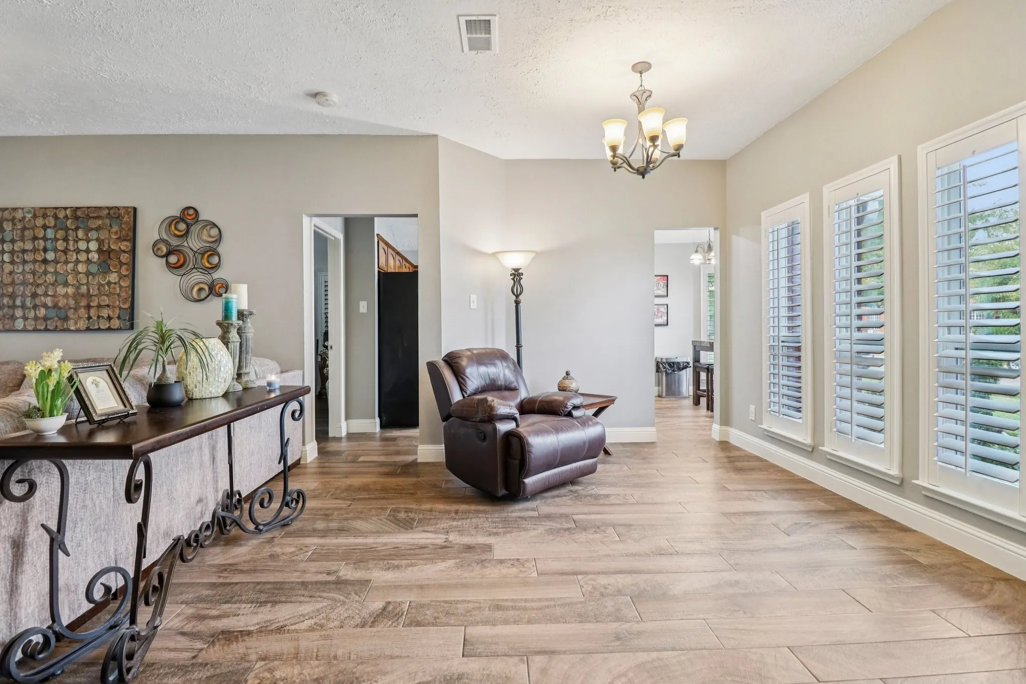 Single Family Residence For Sale in Collin County , 1708 Solitude Court, Allen, Texas 75002, 3 Bedroom, 2 Bathroom, 2 Garage spaces, 1,749 Sqft, built in 2001, mls#21206648, Real Estate Agent in Allen, Homes For Sale in Collin county, Homes For Sale in Allen, Realtor in Allen Texas, Real Estate Brokerage Independent Realty Texas, Luminita Cordes Realtor