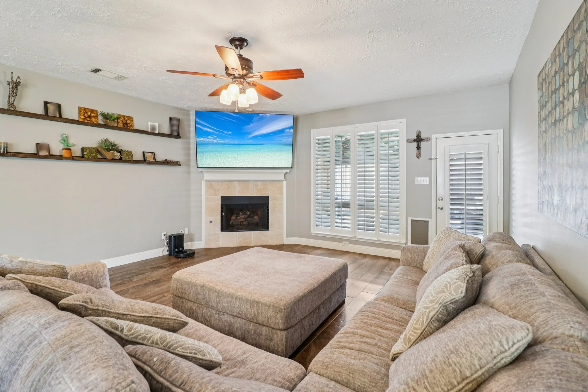 Single Family Residence For Sale in Collin County , 1708 Solitude Court, Allen, Texas 75002, 3 Bedroom, 2 Bathroom, 2 Garage spaces, 1,749 Sqft, built in 2001, mls#21206648, Real Estate Agent in Allen, Homes For Sale in Collin county, Homes For Sale in Allen, Realtor in Allen Texas, Real Estate Brokerage Independent Realty Texas, Luminita Cordes Realtor