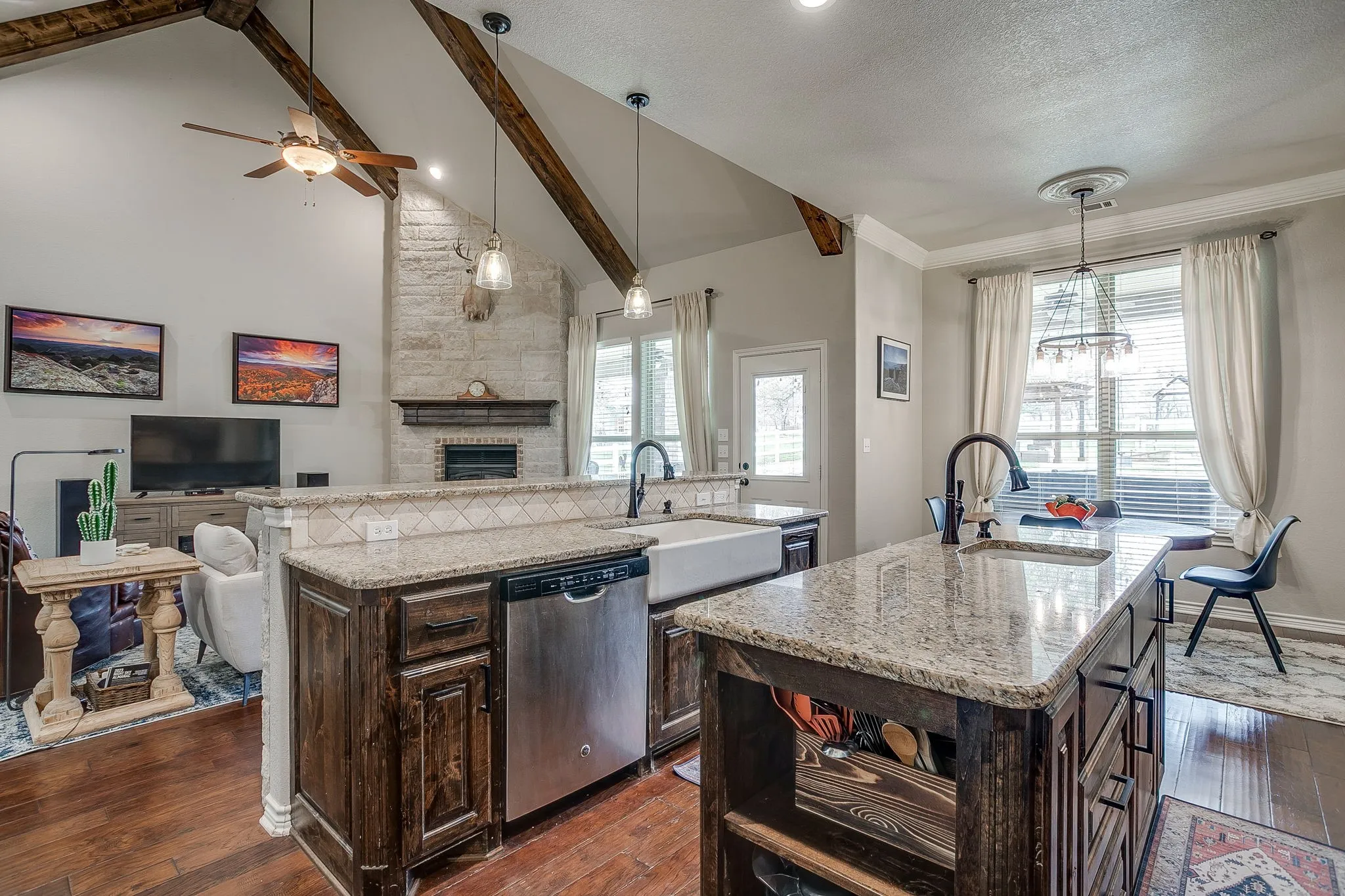 Farm For Sale in Parker County , 1615 Sanger Drive, Springtown, Texas 76082, 3 Bedroom, 2 Bathroom, 3 Garage spaces, 2,050 Sqft, built in 2016, Preowned, mls#21206297, Real Estate Agent in Springtown, Homes For Sale in Parker county, Homes For Sale in Springtown, Realtor in Springtown Texas, Real Estate Brokerage Independent Realty Texas, Luminita Cordes Realtor