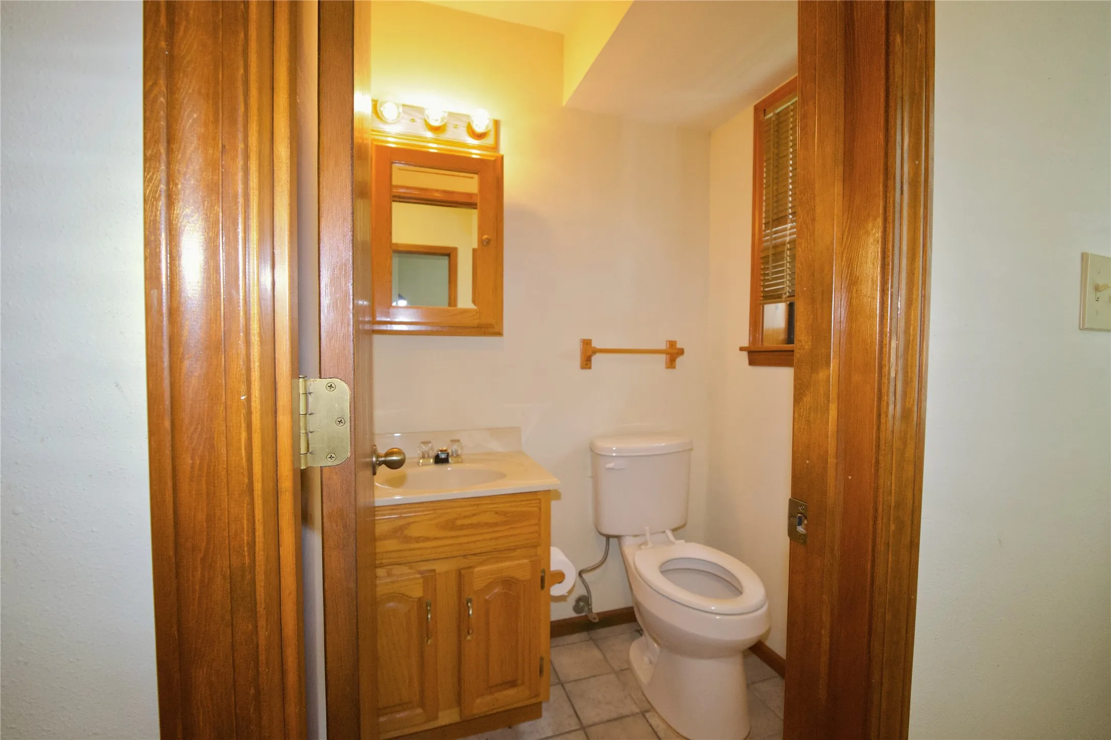 Single Family Residence For Sale in Cooke County , 1196 County Road 260, Gainesville, Texas 76240, 4 Bedroom, 3 Bathroom, 2 Garage spaces, 2,977 Sqft, built in 1989, Preowned, mls#21205493, Real Estate Agent in Gainesville, Homes For Sale in Cooke county, Homes For Sale in Gainesville, Realtor in Gainesville Texas, Real Estate Brokerage Independent Realty Texas, Luminita Cordes Realtor