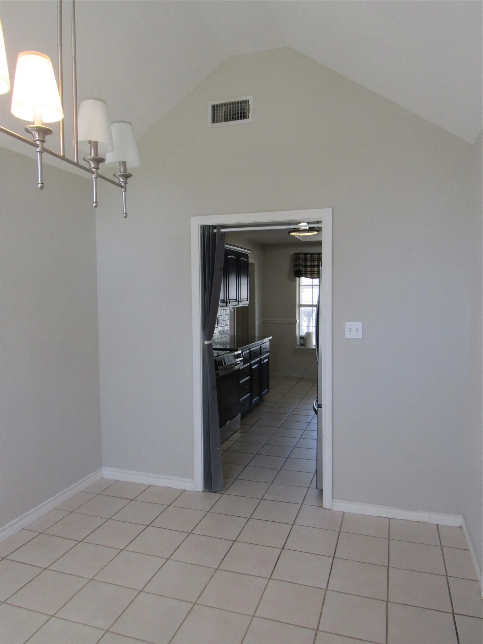 Single Family Residence For Sale in Grayson County , 4019 E Fm 120, Denison, Texas 75021, 3 Bedroom, 2 Bathroom, 5 Garage spaces, 1,621 Sqft, built in 1999, Preowned, mls#21206194, Real Estate Agent in Denison, Homes For Sale in Grayson county, Homes For Sale in Denison, Realtor in Denison Texas, Real Estate Brokerage Independent Realty Texas, Luminita Cordes Realtor