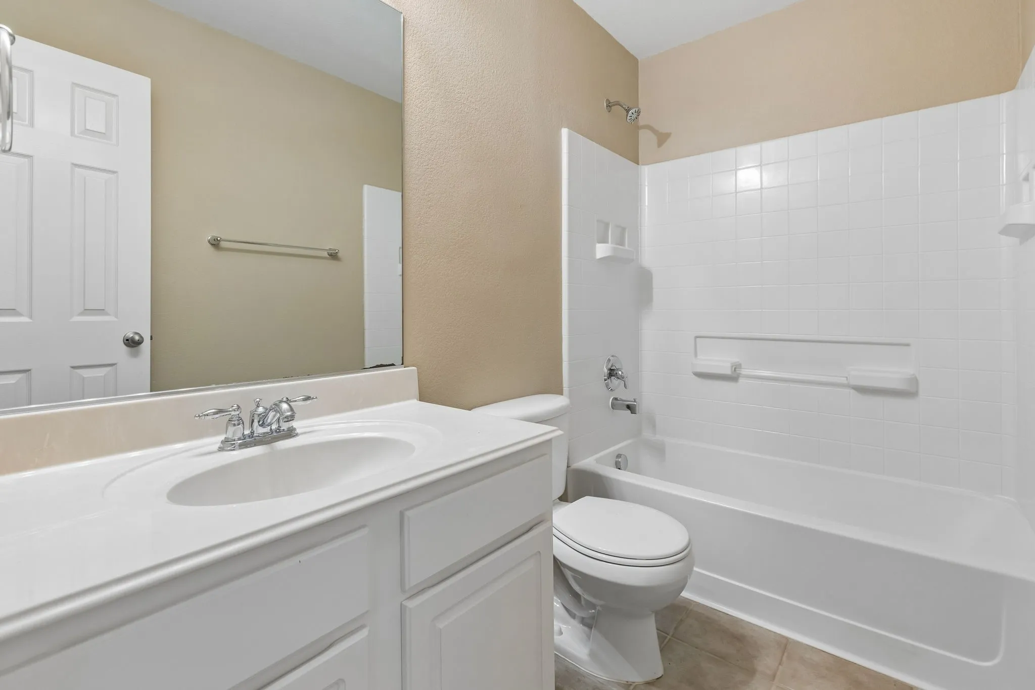 Single Family Residence For Sale in Collin County , 891 Austin Lane, Lavon, Texas 75166, 3 Bedroom, 2 Bathroom, 2 Garage spaces, 1,510 Sqft, built in 2006, mls#21198780, Real Estate Agent in Lavon, Homes For Sale in Collin county, Homes For Sale in Lavon, Realtor in Lavon Texas, Real Estate Brokerage Independent Realty Texas, Luminita Cordes Realtor