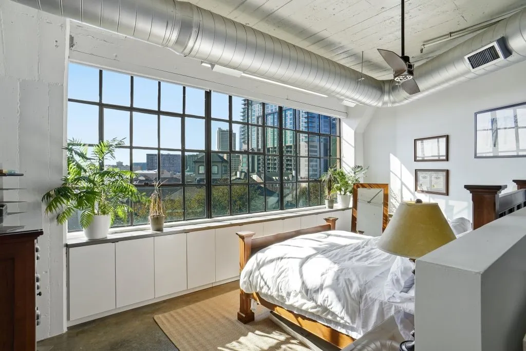 Condominium For Sale in Dallas County , 2220 Canton Street 407, Dallas, Texas 75201, 2 Bedroom, 3 Bathroom, 1 Garage spaces, 2,296 Sqft, built in 1925, Preowned, mls#21204843, Real Estate Agent in Dallas, Homes For Sale in Dallas county, Homes For Sale in Dallas, Realtor in Dallas Texas, Real Estate Brokerage Independent Realty Texas, Luminita Cordes Realtor