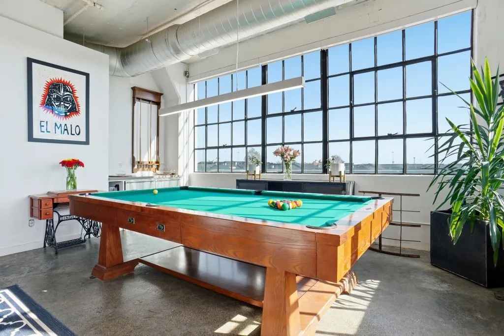 Condominium For Sale in Dallas County , 2220 Canton Street 407, Dallas, Texas 75201, 2 Bedroom, 3 Bathroom, 1 Garage spaces, 2,296 Sqft, built in 1925, Preowned, mls#21204843, Real Estate Agent in Dallas, Homes For Sale in Dallas county, Homes For Sale in Dallas, Realtor in Dallas Texas, Real Estate Brokerage Independent Realty Texas, Luminita Cordes Realtor