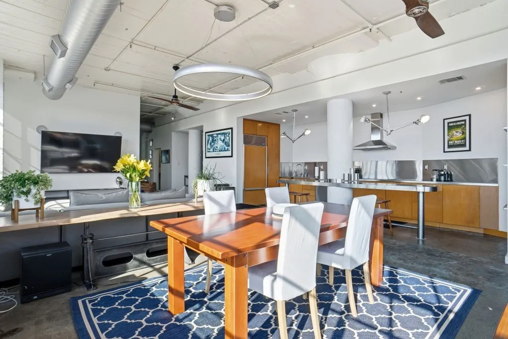 Condominium For Sale in Dallas County , 2220 Canton Street 407, Dallas, Texas 75201, 2 Bedroom, 3 Bathroom, 1 Garage spaces, 2,296 Sqft, built in 1925, Preowned, mls#21204843, Real Estate Agent in Dallas, Homes For Sale in Dallas county, Homes For Sale in Dallas, Realtor in Dallas Texas, Real Estate Brokerage Independent Realty Texas, Luminita Cordes Realtor