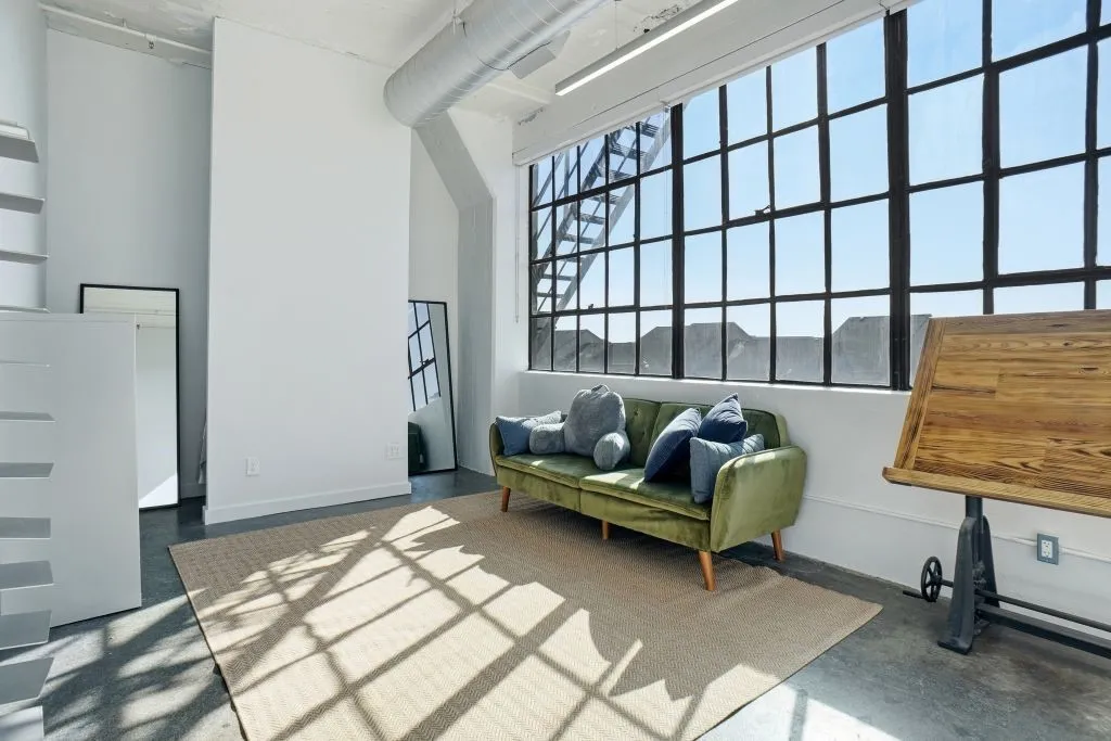 Condominium For Sale in Dallas County , 2220 Canton Street 407, Dallas, Texas 75201, 2 Bedroom, 3 Bathroom, 1 Garage spaces, 2,296 Sqft, built in 1925, Preowned, mls#21204843, Real Estate Agent in Dallas, Homes For Sale in Dallas county, Homes For Sale in Dallas, Realtor in Dallas Texas, Real Estate Brokerage Independent Realty Texas, Luminita Cordes Realtor
