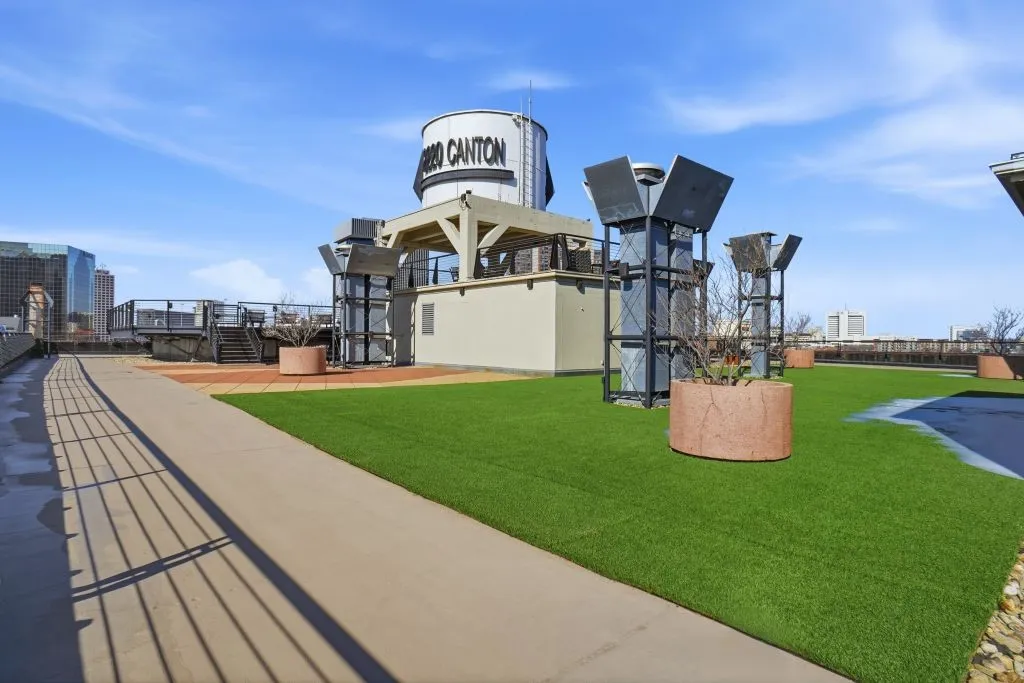 Condominium For Sale in Dallas County , 2220 Canton Street 407, Dallas, Texas 75201, 2 Bedroom, 3 Bathroom, 1 Garage spaces, 2,296 Sqft, built in 1925, Preowned, mls#21204843, Real Estate Agent in Dallas, Homes For Sale in Dallas county, Homes For Sale in Dallas, Realtor in Dallas Texas, Real Estate Brokerage Independent Realty Texas, Luminita Cordes Realtor
