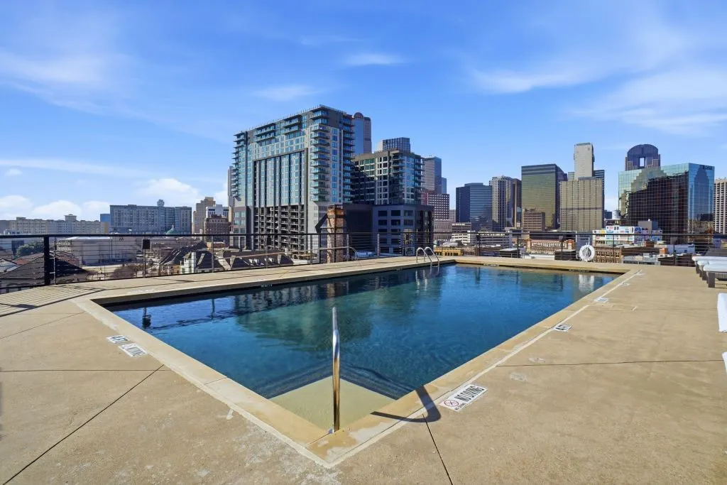 Condominium For Sale in Dallas County , 2220 Canton Street 407, Dallas, Texas 75201, 2 Bedroom, 3 Bathroom, 1 Garage spaces, 2,296 Sqft, built in 1925, Preowned, mls#21204843, Real Estate Agent in Dallas, Homes For Sale in Dallas county, Homes For Sale in Dallas, Realtor in Dallas Texas, Real Estate Brokerage Independent Realty Texas, Luminita Cordes Realtor