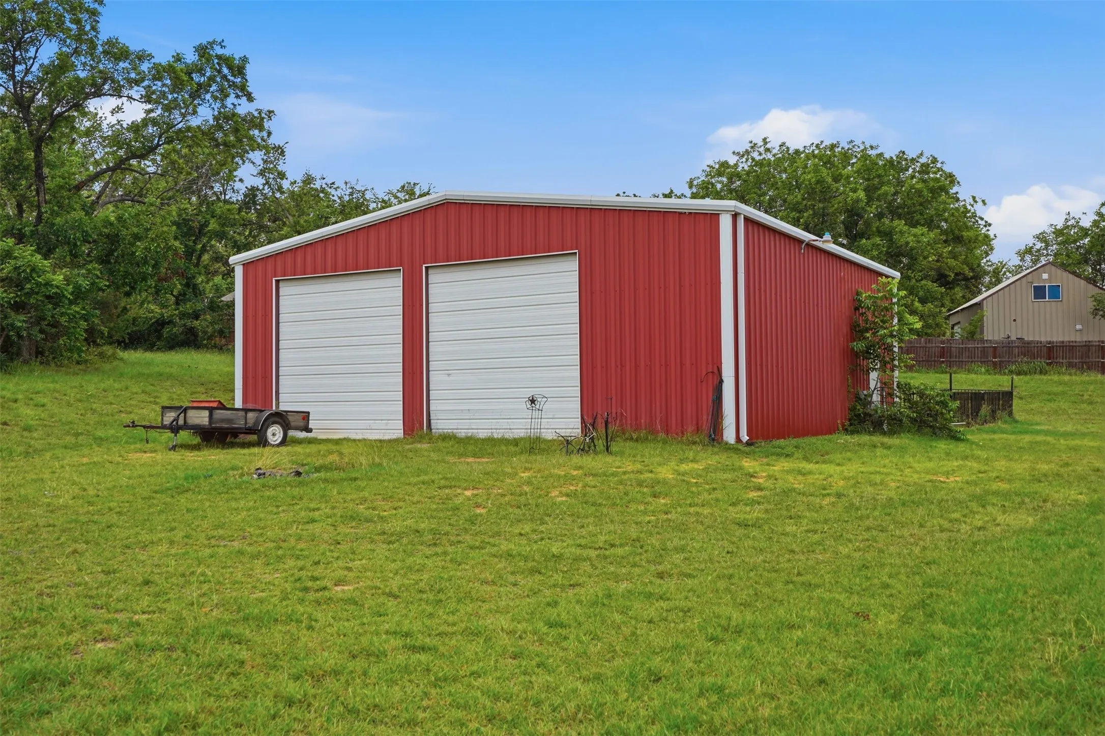 Single Family Residence For Sale in Parker County , 451 Land Of Goshen Drive, Springtown, Texas 76082, 4 Bedroom, 5 Bathroom, Garage spaces, 5,518 Sqft, built in 2004, mls#21206332, Real Estate Agent in Springtown, Homes For Sale in Parker county, Homes For Sale in Springtown, Realtor in Springtown Texas, Real Estate Brokerage Independent Realty Texas, Luminita Cordes Realtor