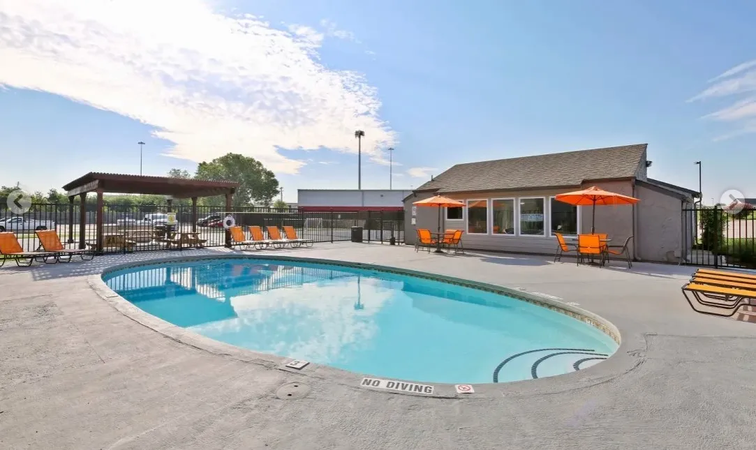 Apartment For Rent in Hunt County , 1910 Joe Ramsey Boulevard E, Greenville, Texas 75401, 2 Bedrooms, 1 Bathroom, Garage spaces, 802 Sqft, built in 1977, Price $1,025, mls#21206946, Real Estate Agent in Greenville, Homes For Rent in Hunt county, Homes For Rent in Greenville, Realtor in Greenville Texas, Real Estate Brokerage Independent Realty Texas, Luminita Cordes Realtor