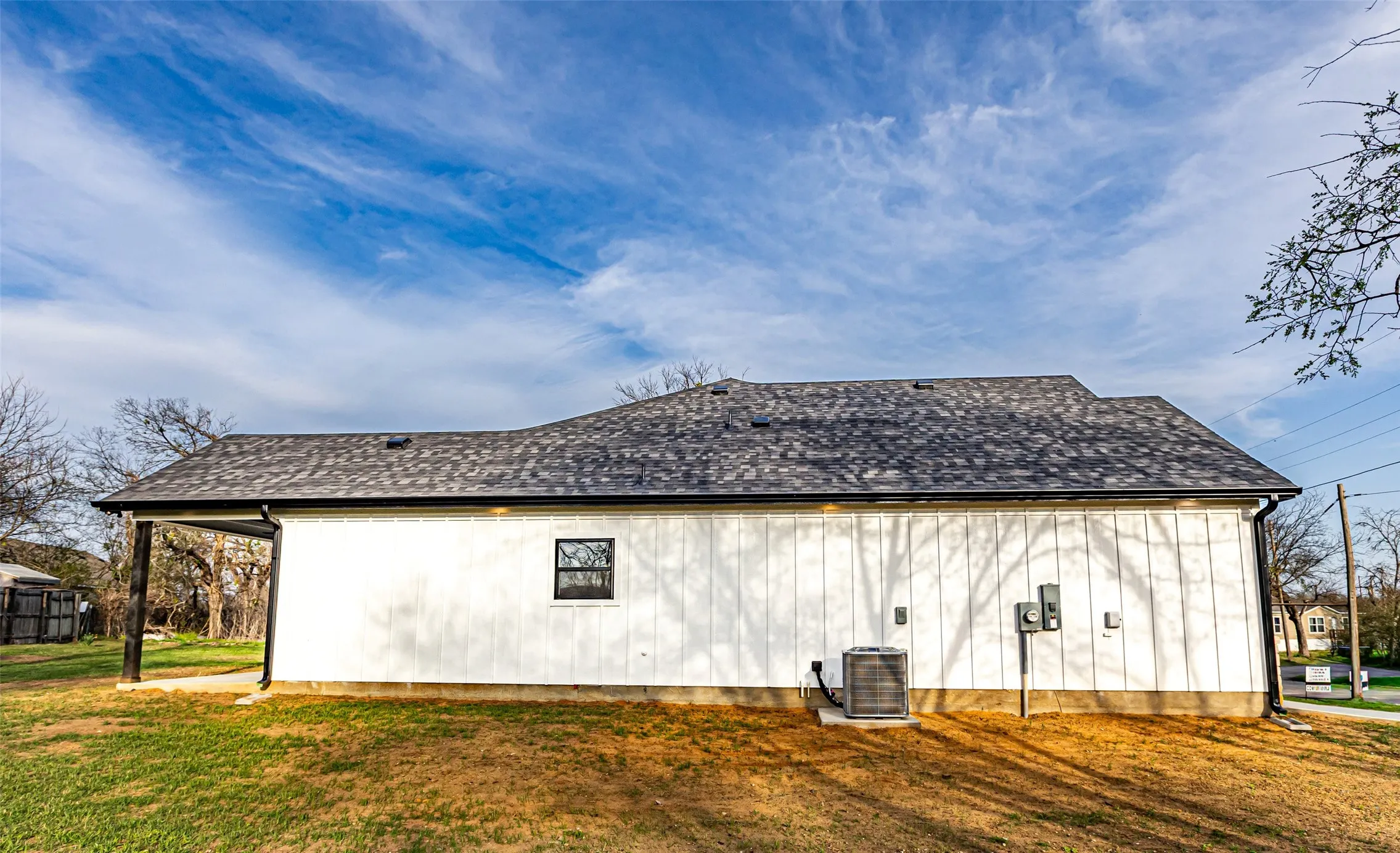 Single Family Residence For Sale in Johnson County , 201 Grandview Street, Cleburne, Texas 76031, 3 Bedroom, 2 Bathroom, 2 Garage spaces, 1,472 Sqft, built in 2026, mls#21206952, Real Estate Agent in Cleburne, Homes For Sale in Johnson county, Homes For Sale in Cleburne, Realtor in Cleburne Texas, Real Estate Brokerage Independent Realty Texas, Luminita Cordes Realtor