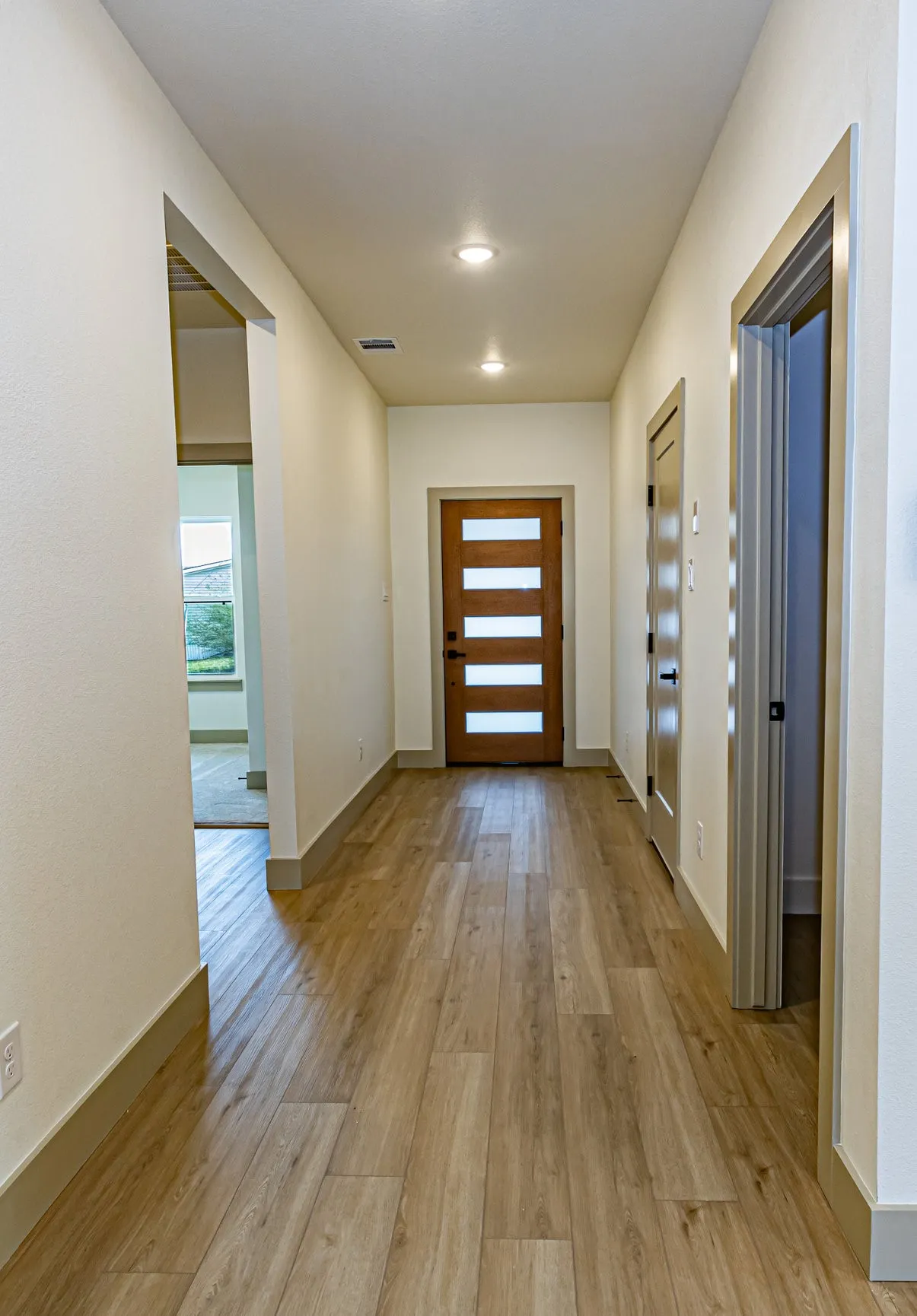 Single Family Residence For Sale in Johnson County , 201 Grandview Street, Cleburne, Texas 76031, 3 Bedroom, 2 Bathroom, 2 Garage spaces, 1,472 Sqft, built in 2026, mls#21206952, Real Estate Agent in Cleburne, Homes For Sale in Johnson county, Homes For Sale in Cleburne, Realtor in Cleburne Texas, Real Estate Brokerage Independent Realty Texas, Luminita Cordes Realtor