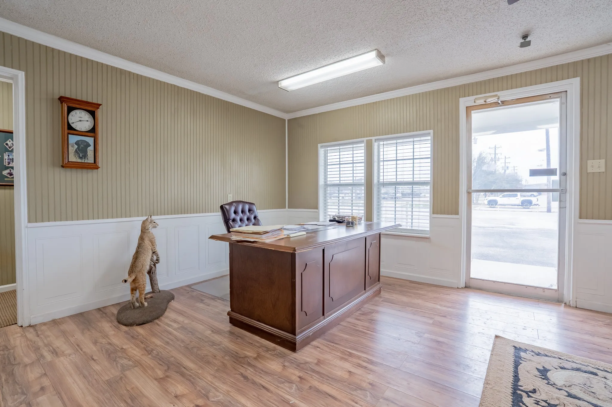 Office For Sale in Hood County , 301 Eastridge Road, Granbury, Texas 76049, 0, 0, Garage spaces, 0 Sqft, built in 1978, Preowned, mls#21201888, Real Estate Agent in Granbury, Homes For Sale in Hood county, Homes For Sale in Granbury, Realtor in Granbury Texas, Real Estate Brokerage Independent Realty Texas, Luminita Cordes Realtor
