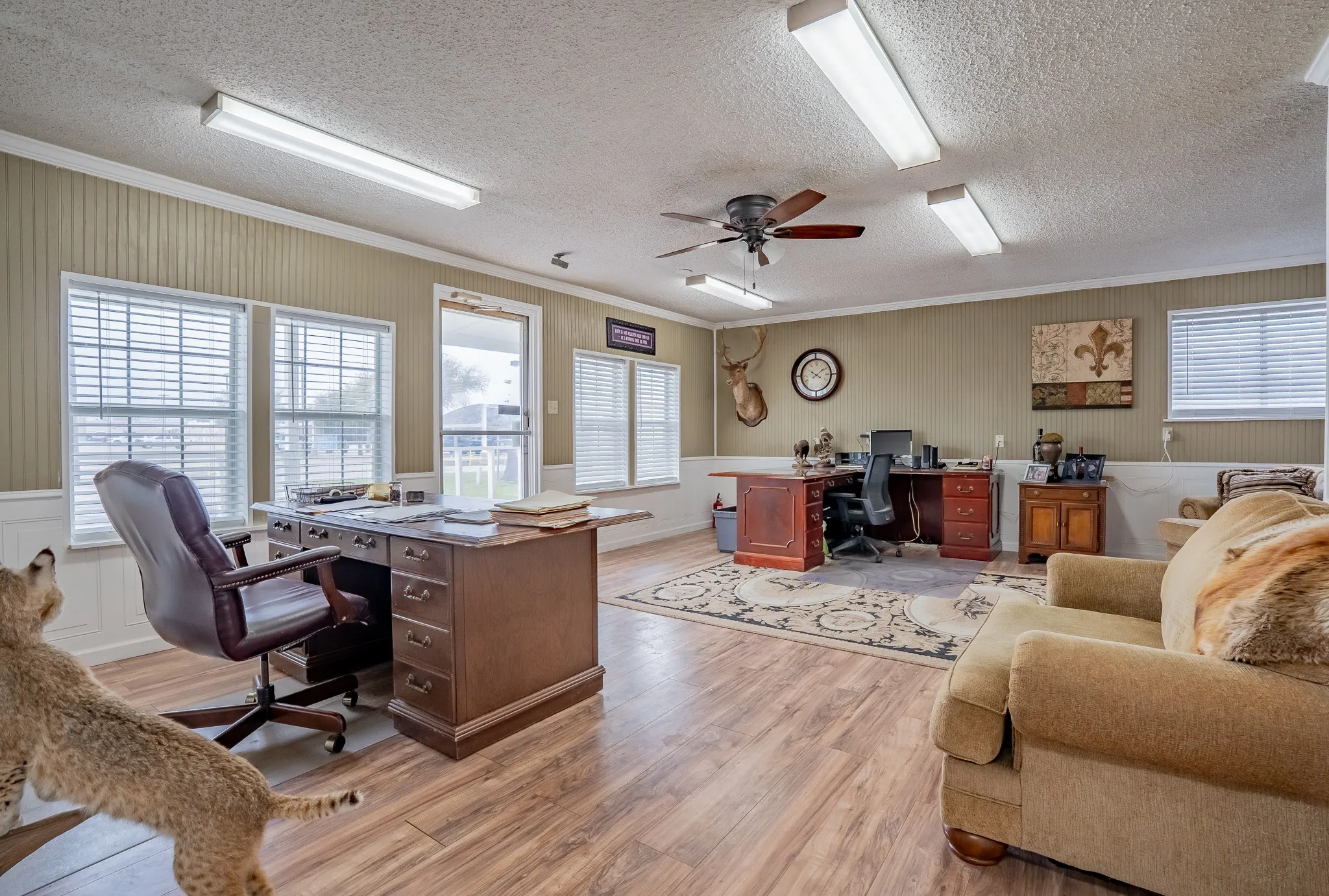 Office For Sale in Hood County , 301 Eastridge Road, Granbury, Texas 76049, 0, 0, Garage spaces, 0 Sqft, built in 1978, Preowned, mls#21201888, Real Estate Agent in Granbury, Homes For Sale in Hood county, Homes For Sale in Granbury, Realtor in Granbury Texas, Real Estate Brokerage Independent Realty Texas, Luminita Cordes Realtor