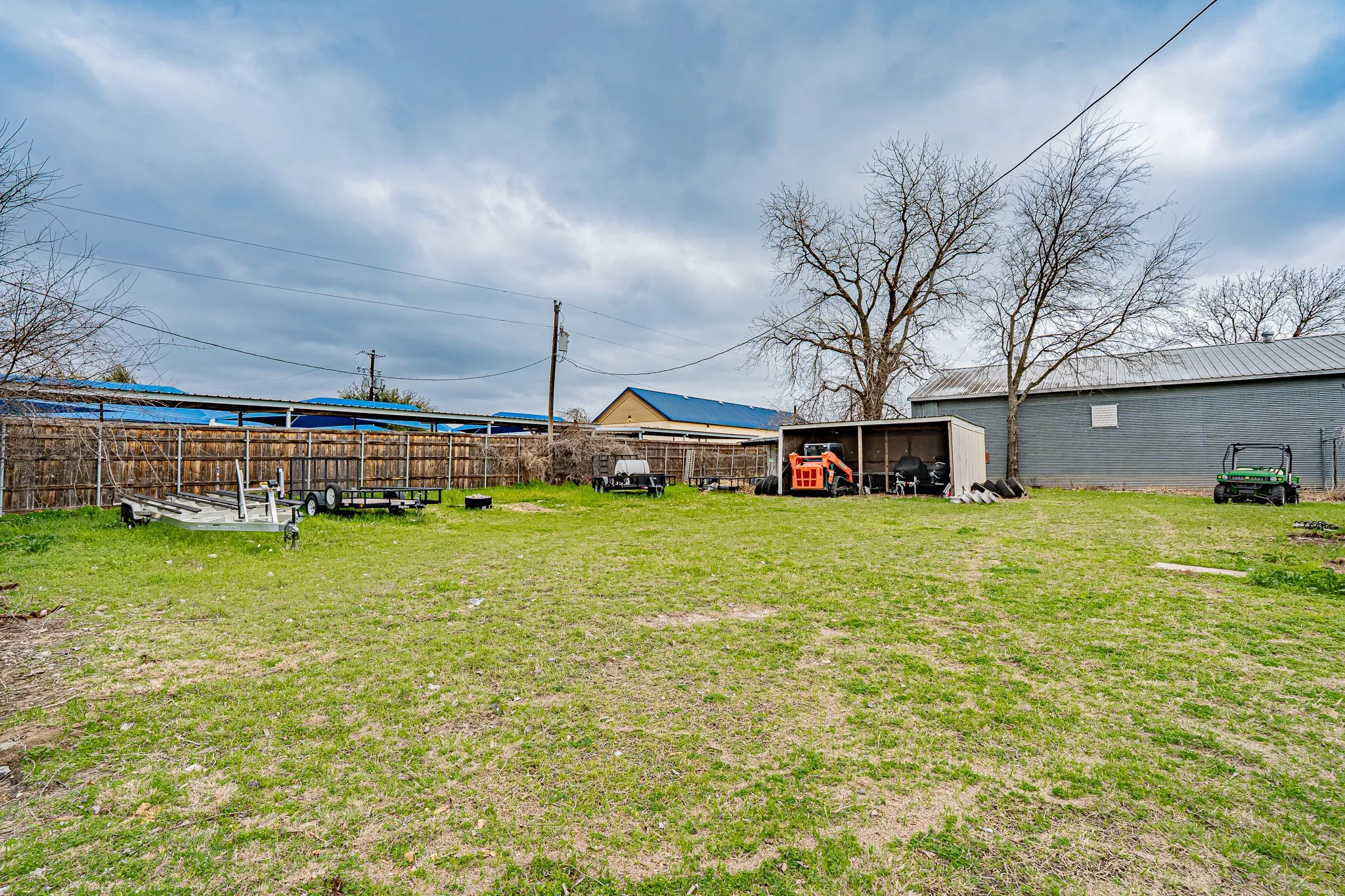 Office For Sale in Hood County , 301 Eastridge Road, Granbury, Texas 76049, 0, 0, Garage spaces, 0 Sqft, built in 1978, Preowned, mls#21201888, Real Estate Agent in Granbury, Homes For Sale in Hood county, Homes For Sale in Granbury, Realtor in Granbury Texas, Real Estate Brokerage Independent Realty Texas, Luminita Cordes Realtor